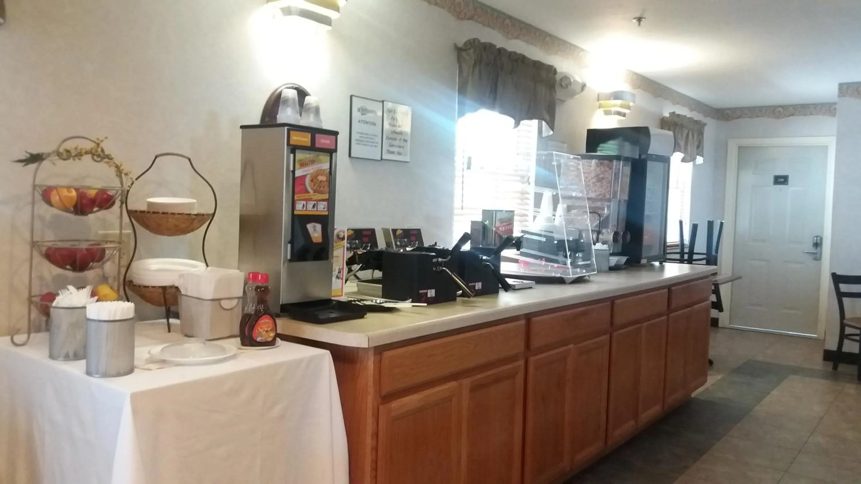 Continental breakfast in Inn at Cemetery Hill