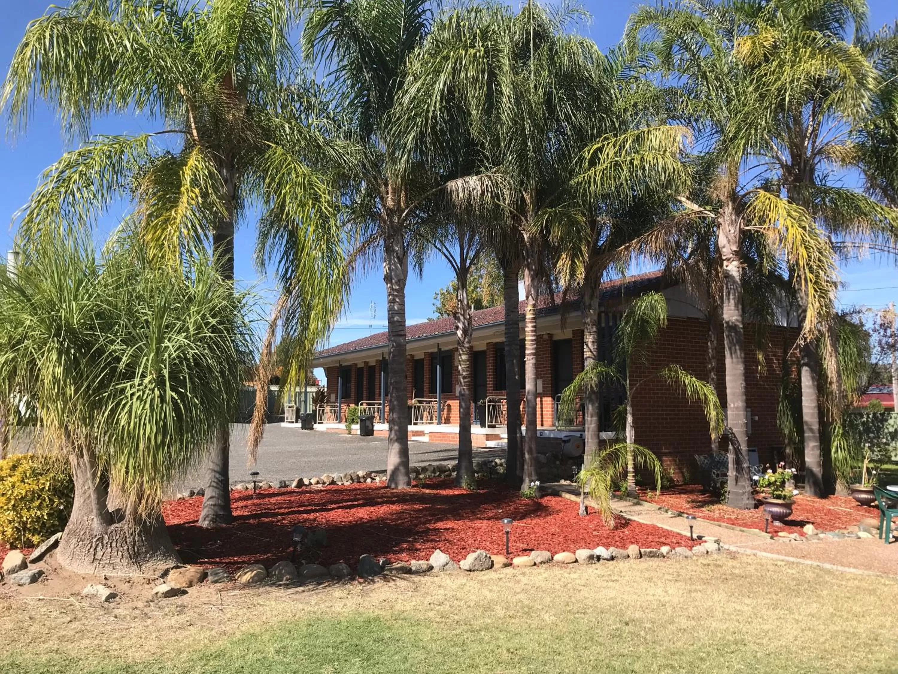 Garden in Kootingal Landview Motel