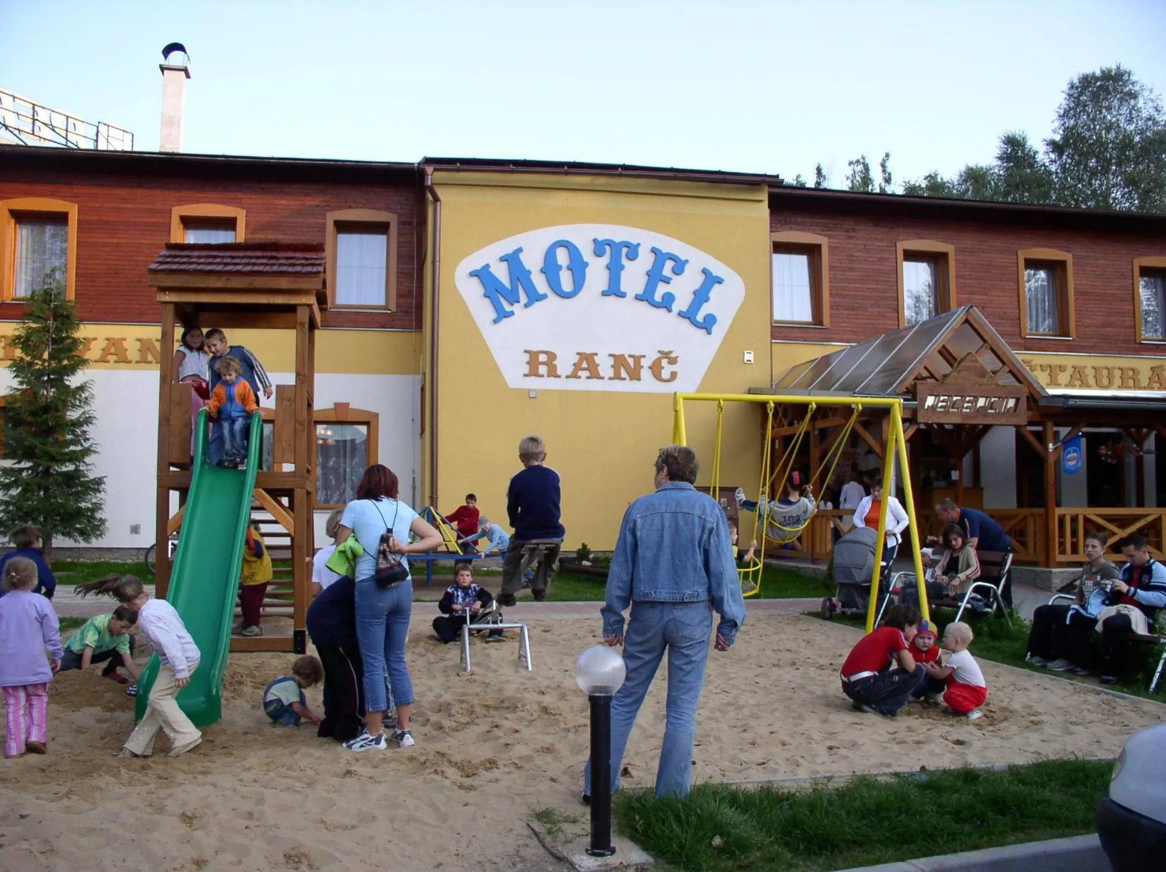 People in Motel Ranč