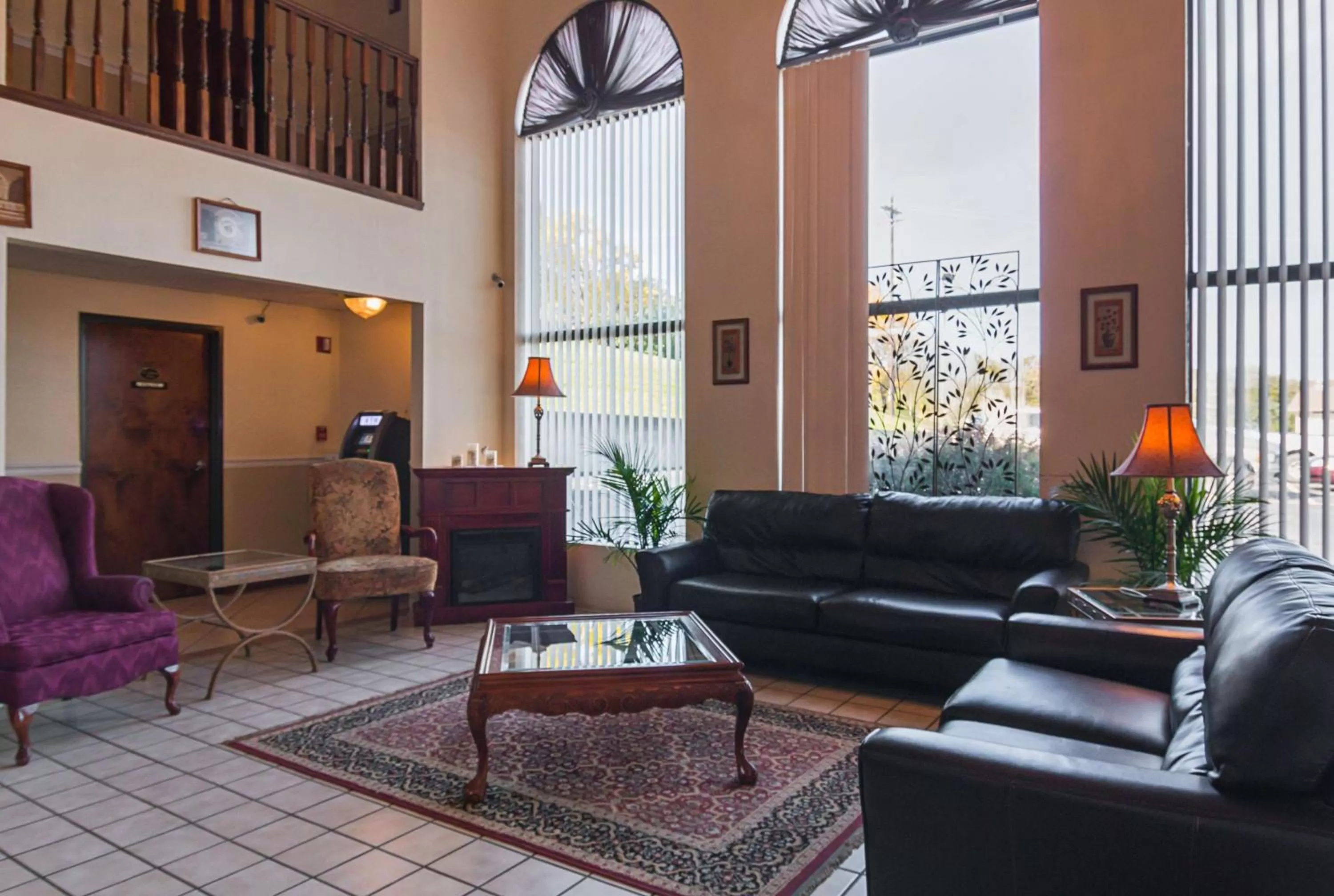 Lobby or reception in Motel 6-Hannibal, MO