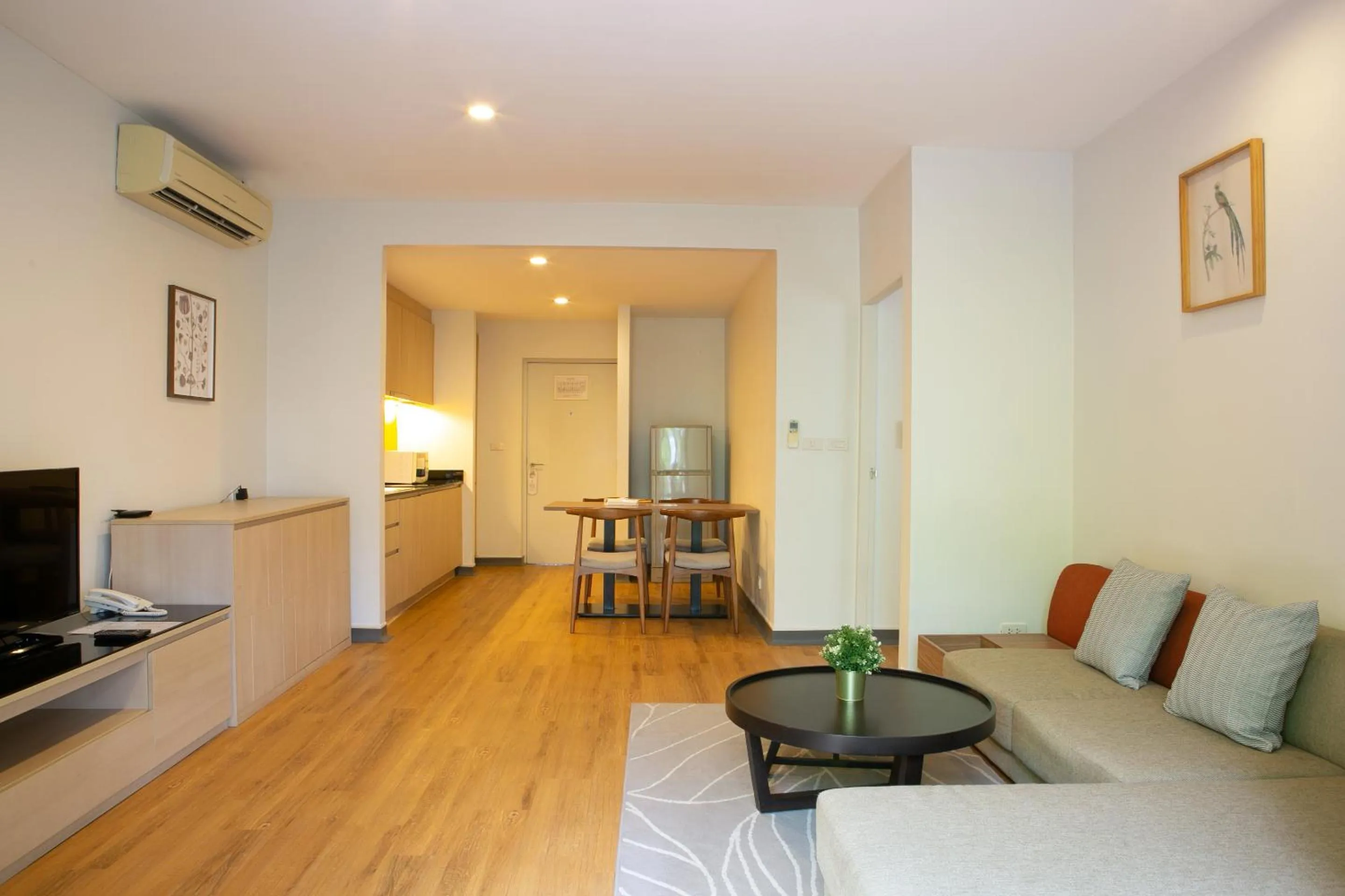 TV and multimedia in The Silver Palm Wellness Resort