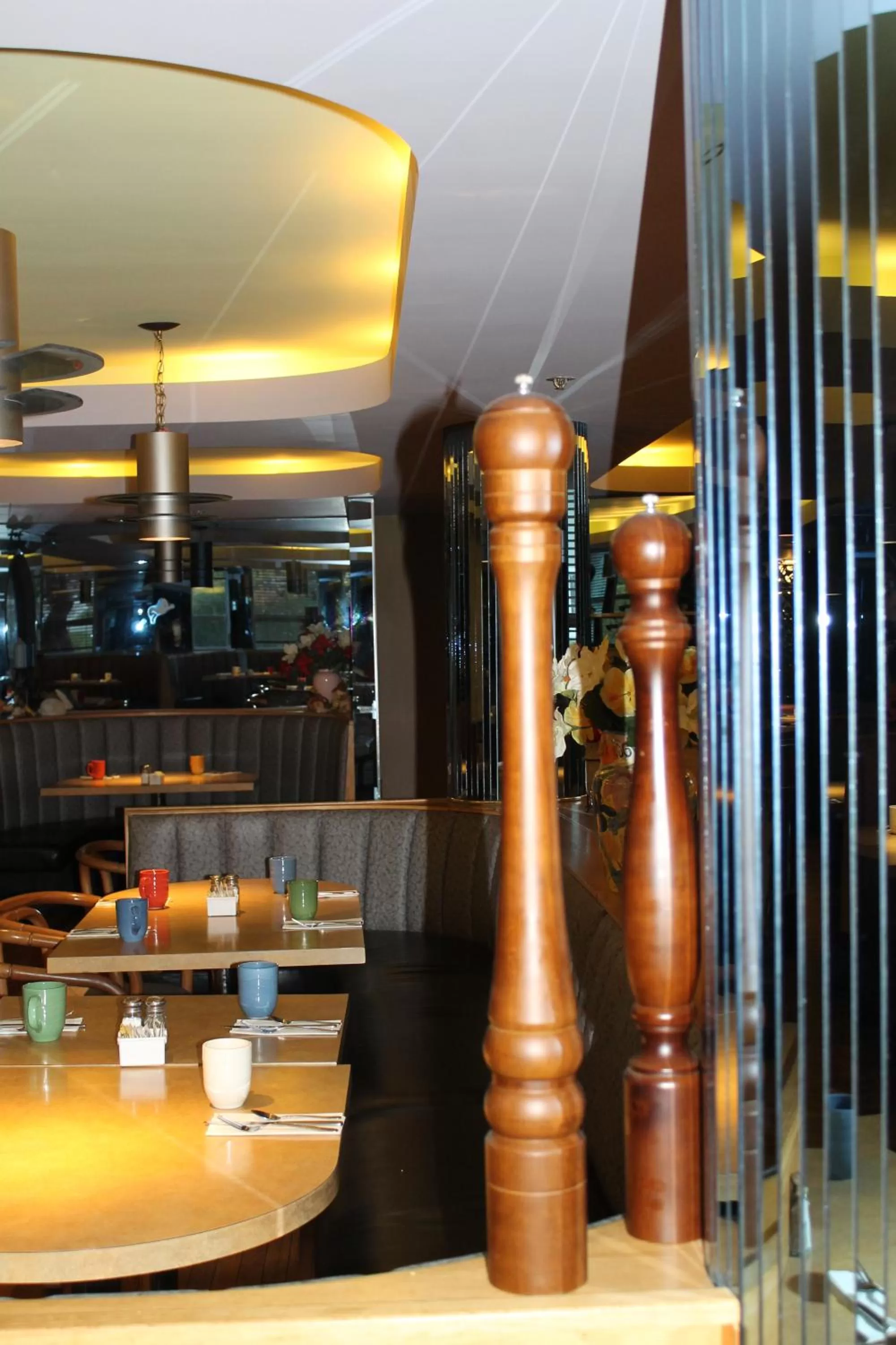 Restaurant/places to eat in James Bay Inn Hotel, Suites & Cottage