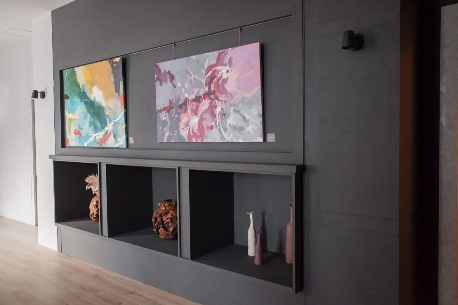 Decorative detail in East Coast Hotel