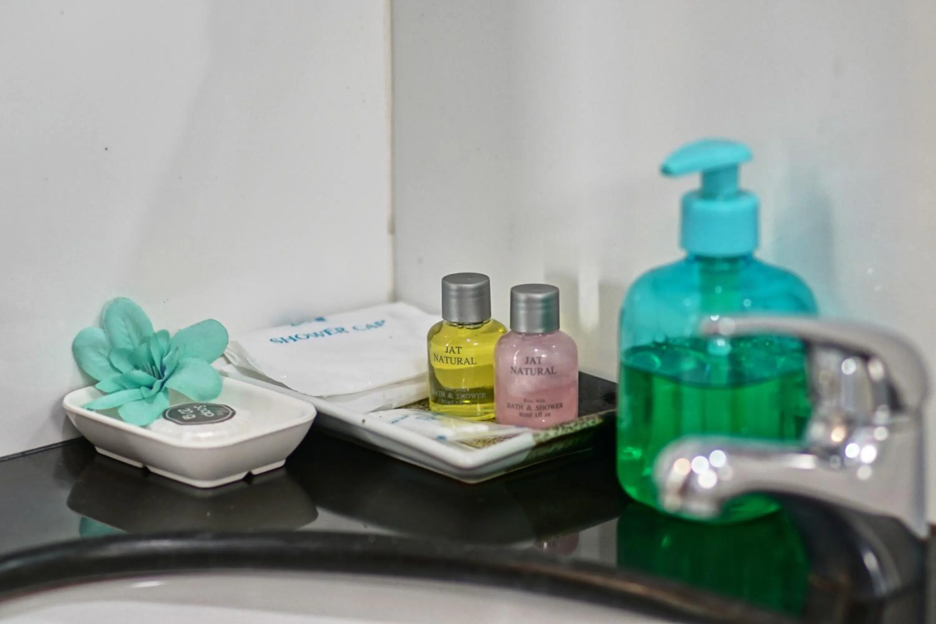 Bathroom in Ruen Buathong Boutique Hotel Patong Beach