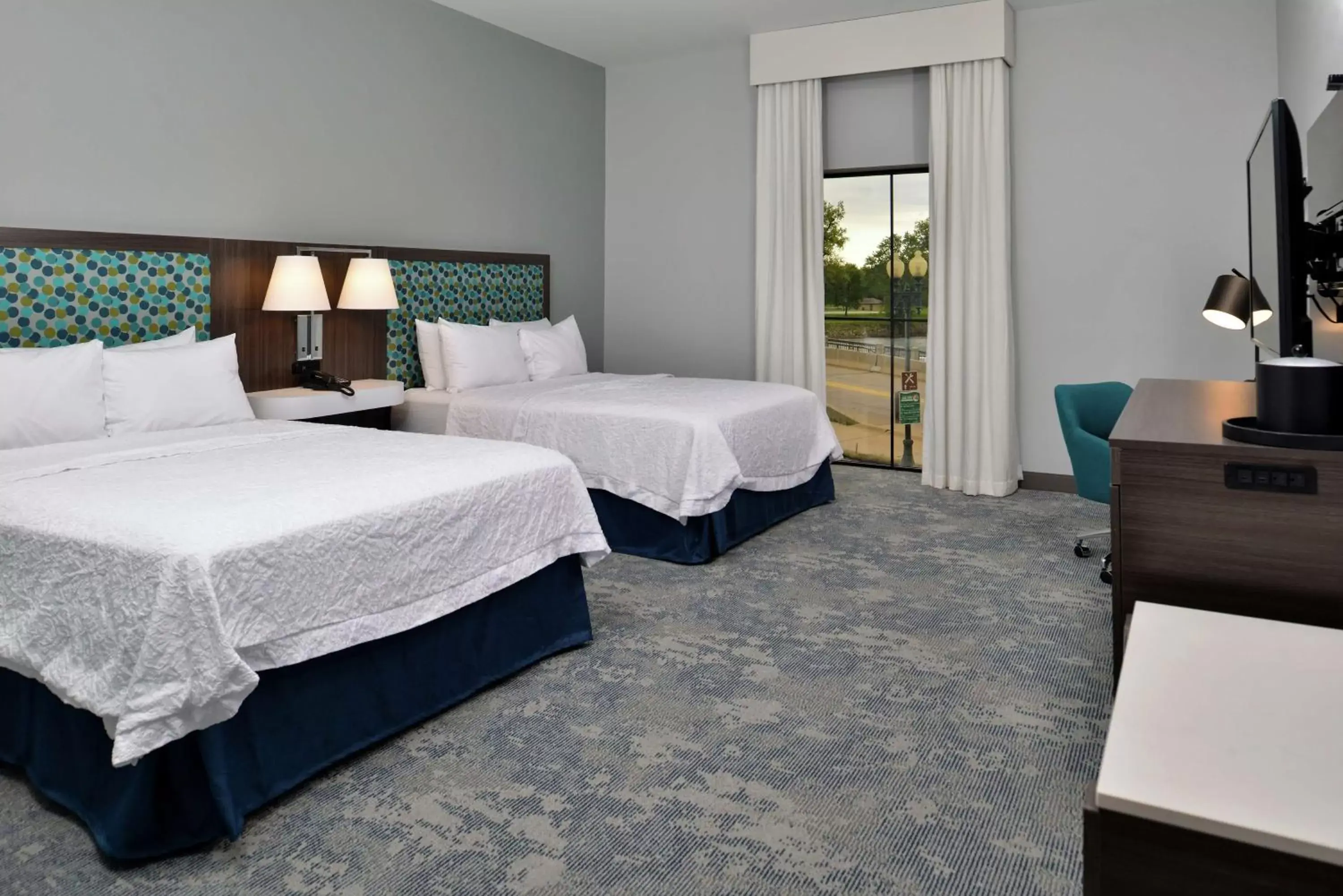 King Room - Hearing Accessible/Non-Smoking in Hampton Inn Cedar Falls Downtown, Ia King Room - Hearing Accessible/Non-Smoking in Hampton Inn Cedar Falls Downtown, Ia