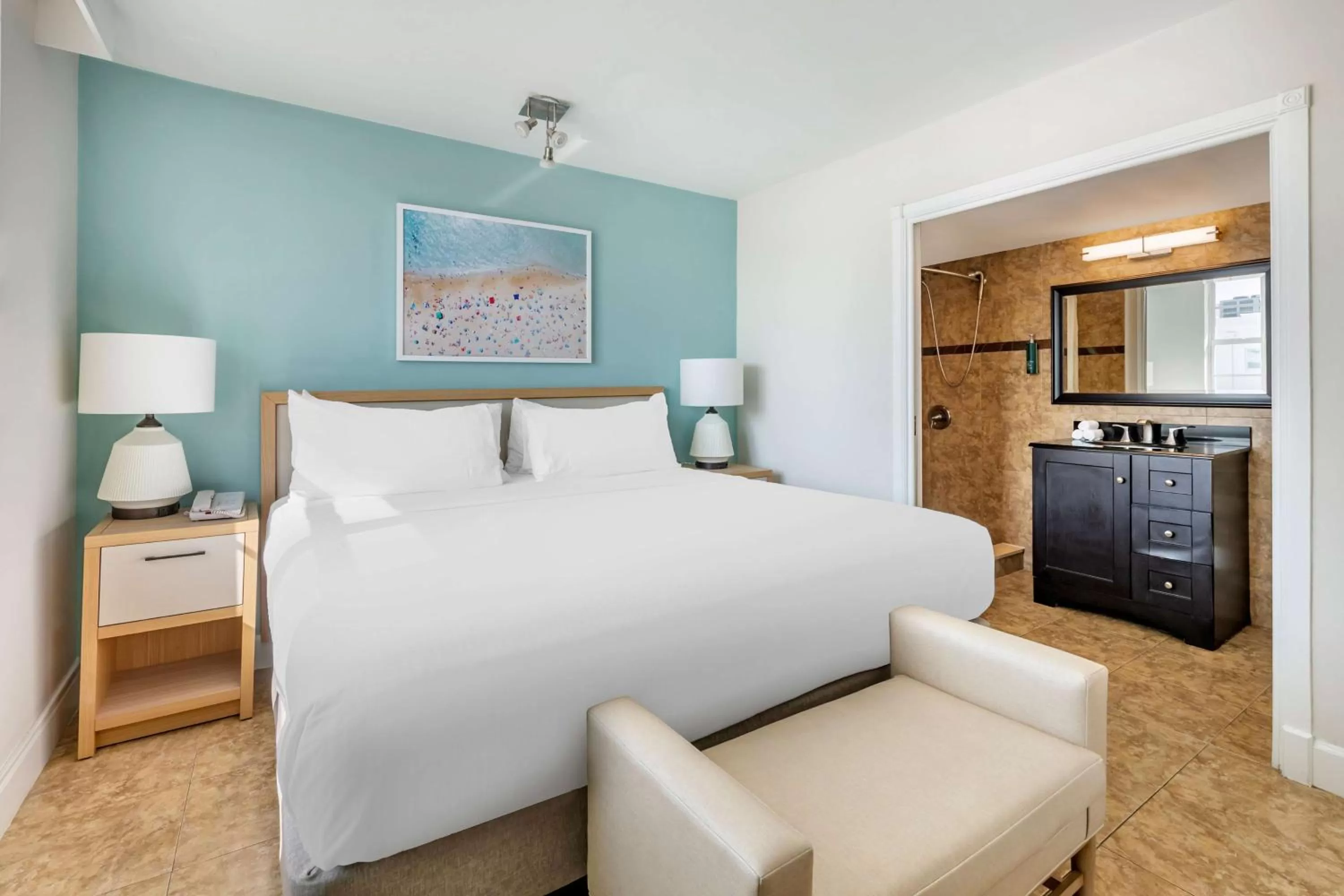 Bed in Hilton Vacation Club Crescent on South Beach Miami