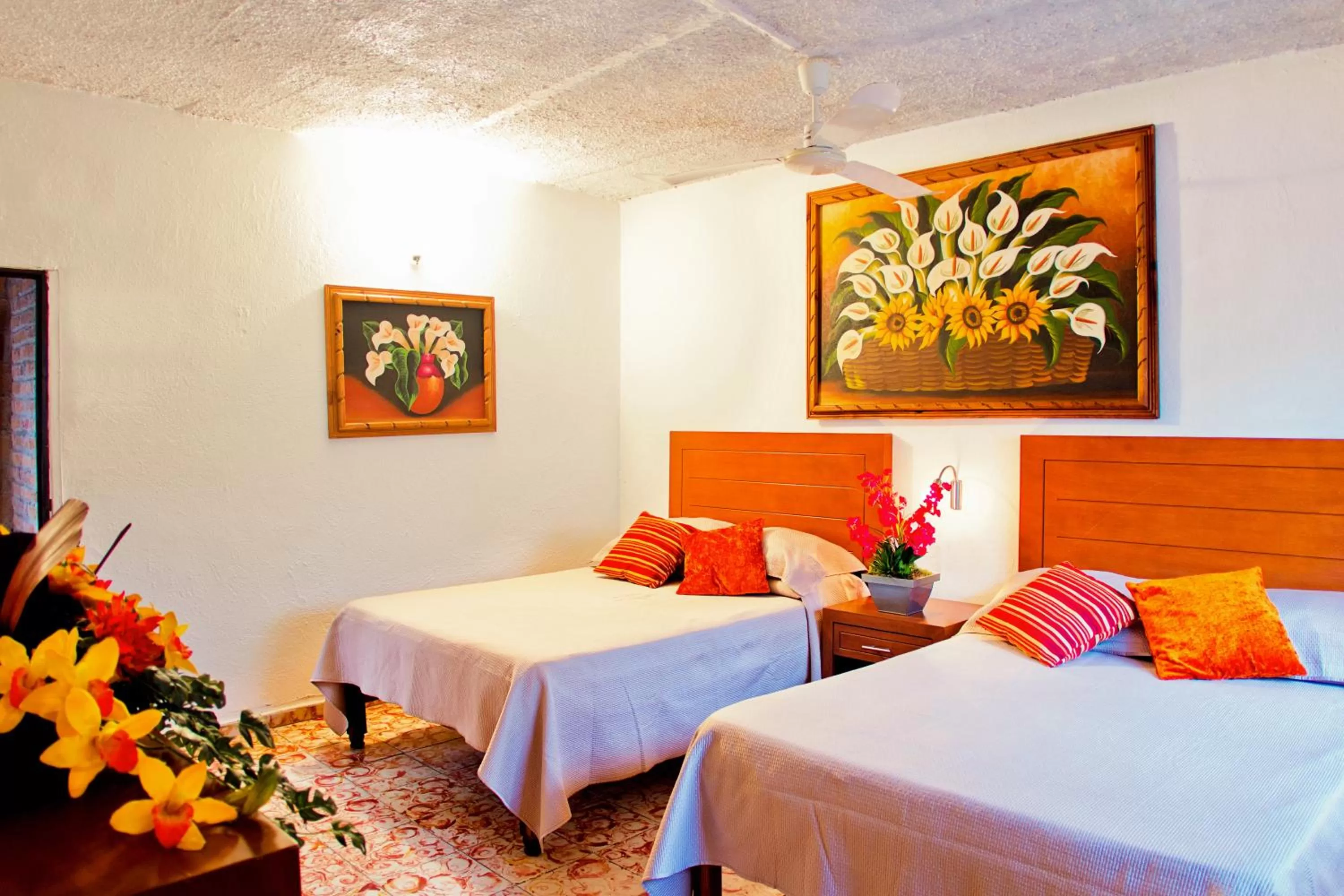 Bed in Hotel Posada De Roger - Near Los Muertos Beach