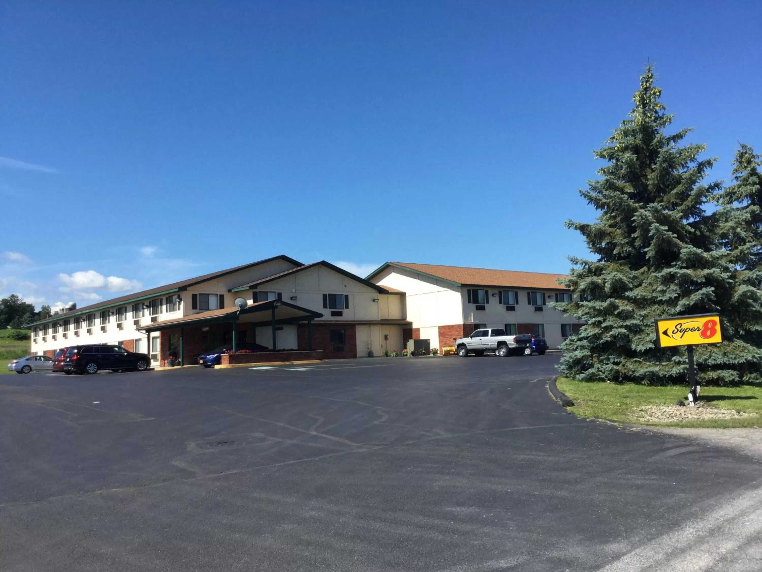 Property building in Super 8 by Wyndham Amsterdam