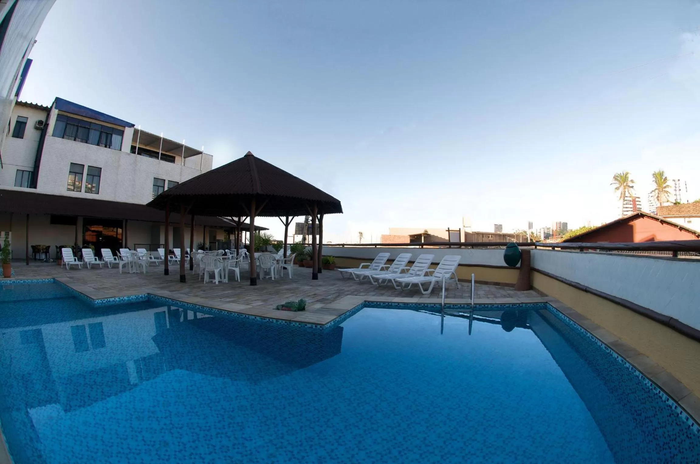 Swimming pool in Rede Andrade Plaza Salvador