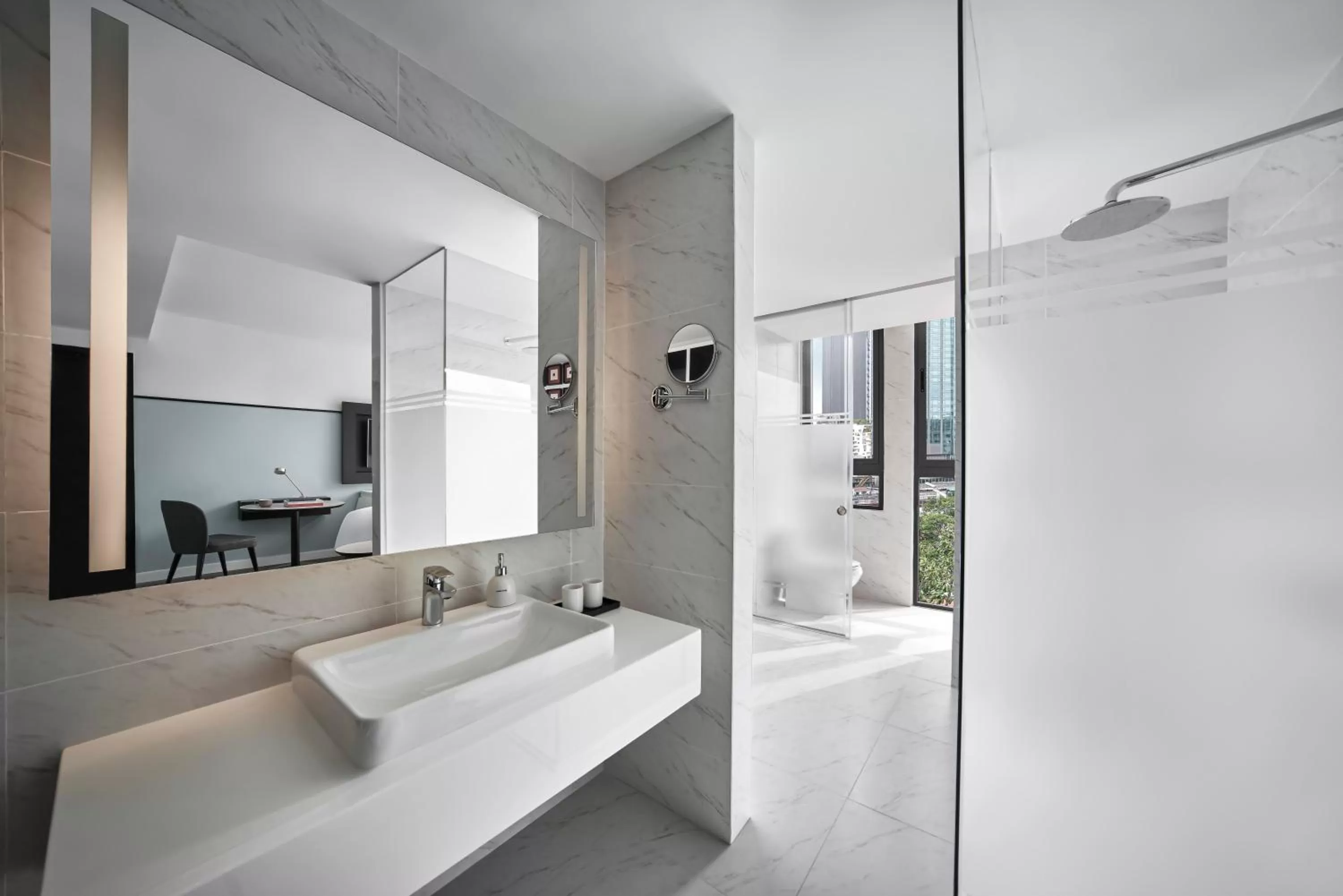 Shower, Bed in M Village Hotel Tôn Thất Đạm