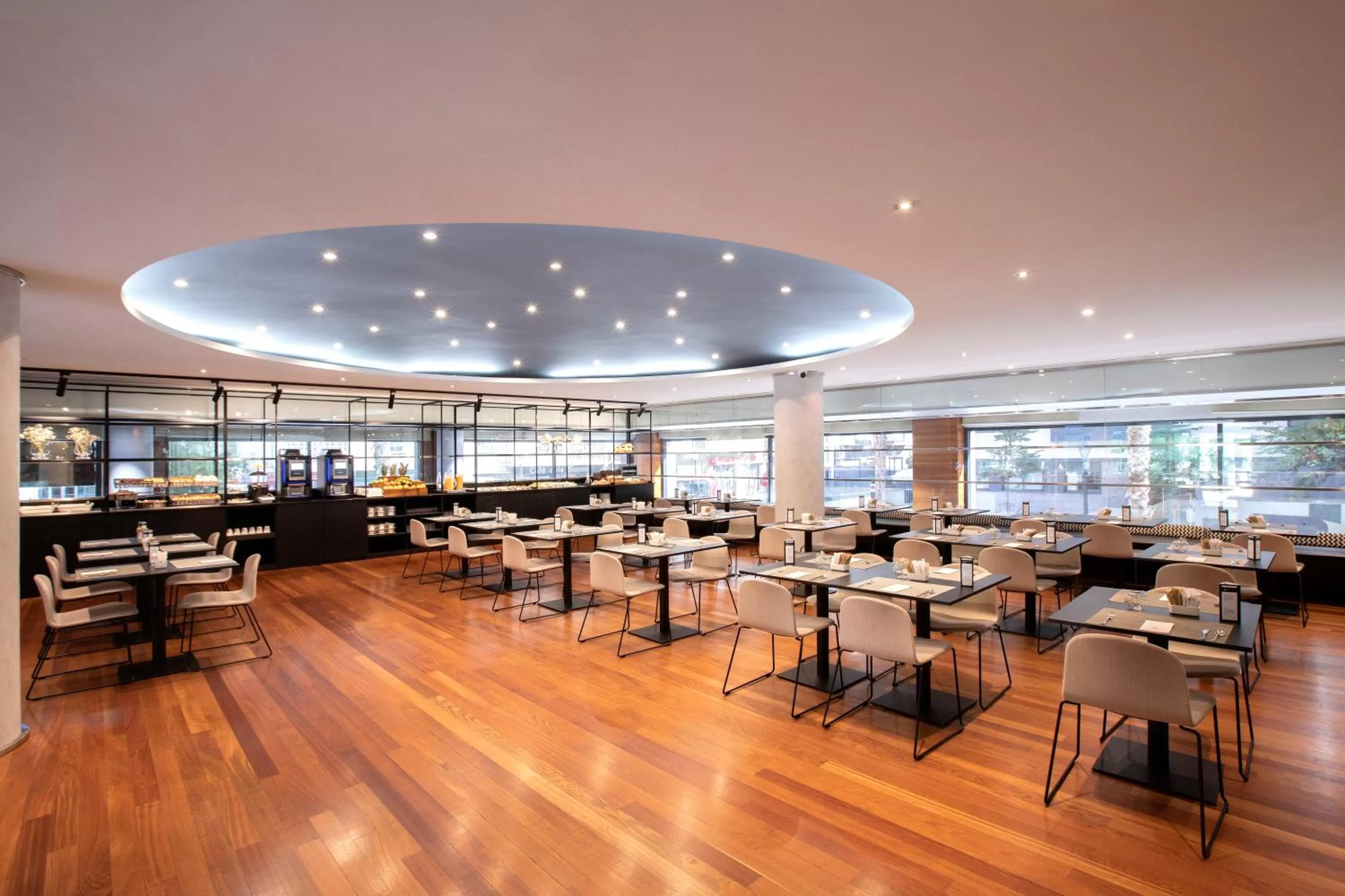 Restaurant/places to eat in Eurostars Acteón