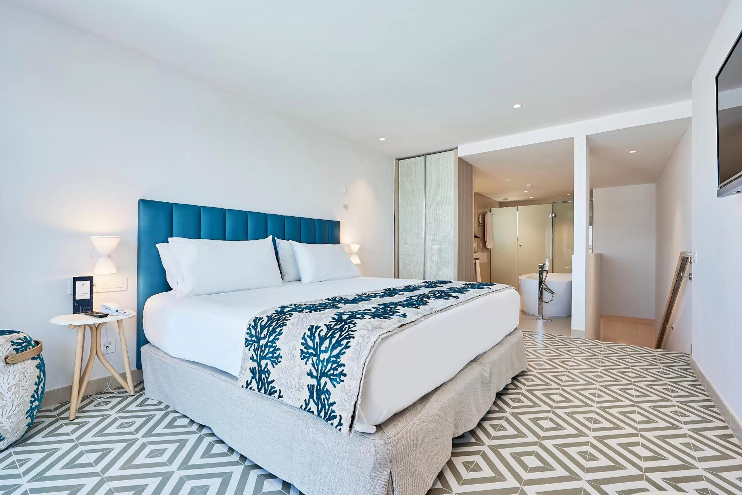 Bedroom, Bed in Eurostars Ibiza