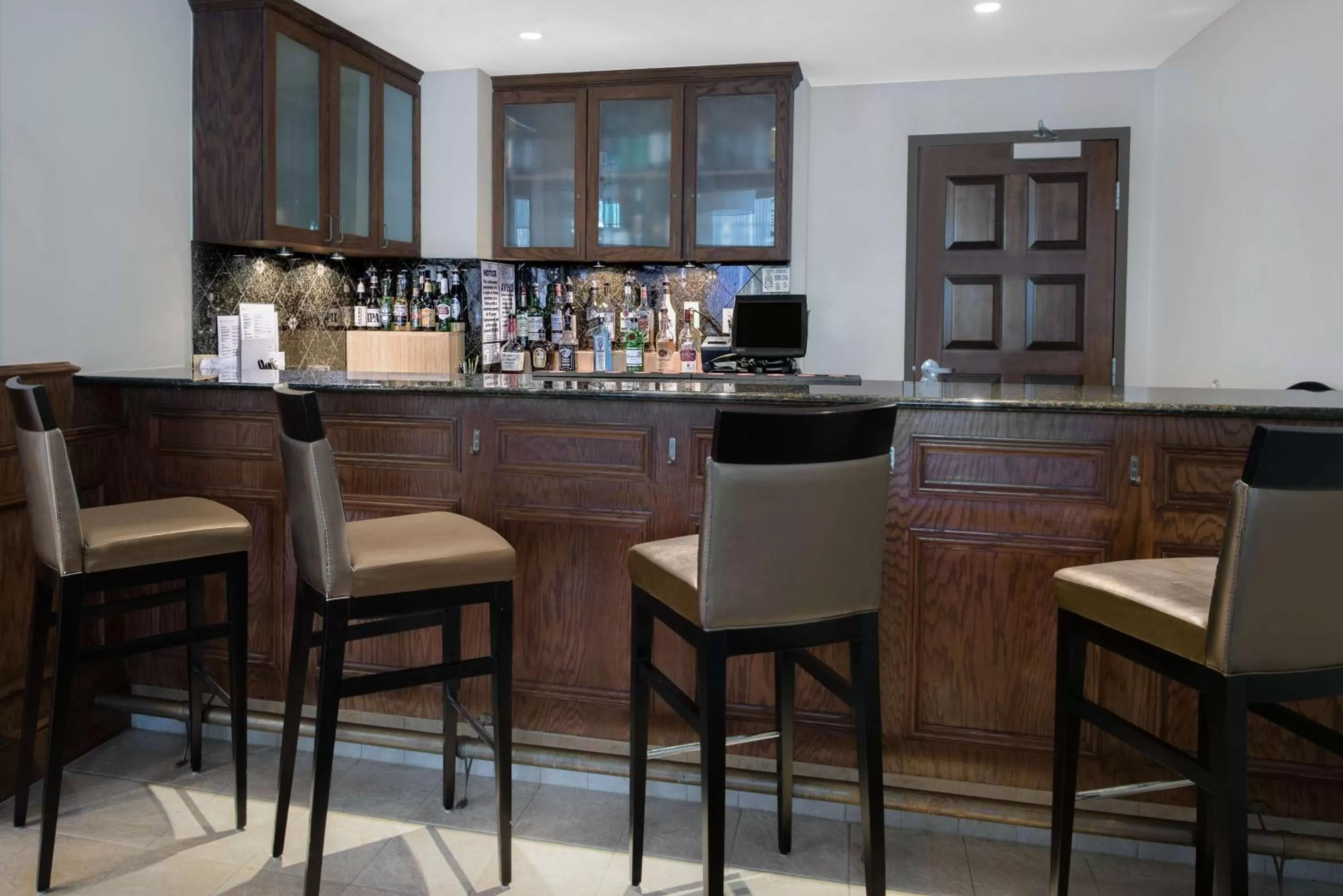 Lounge or bar in Hilton Garden Inn San Antonio Airport