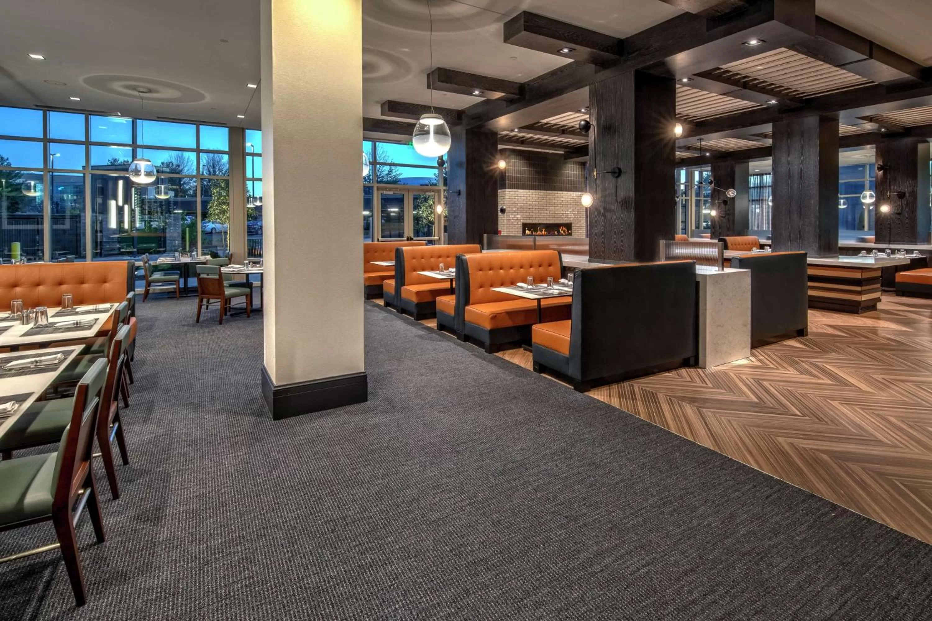 Restaurant/places to eat in Hilton Franklin Cool Springs