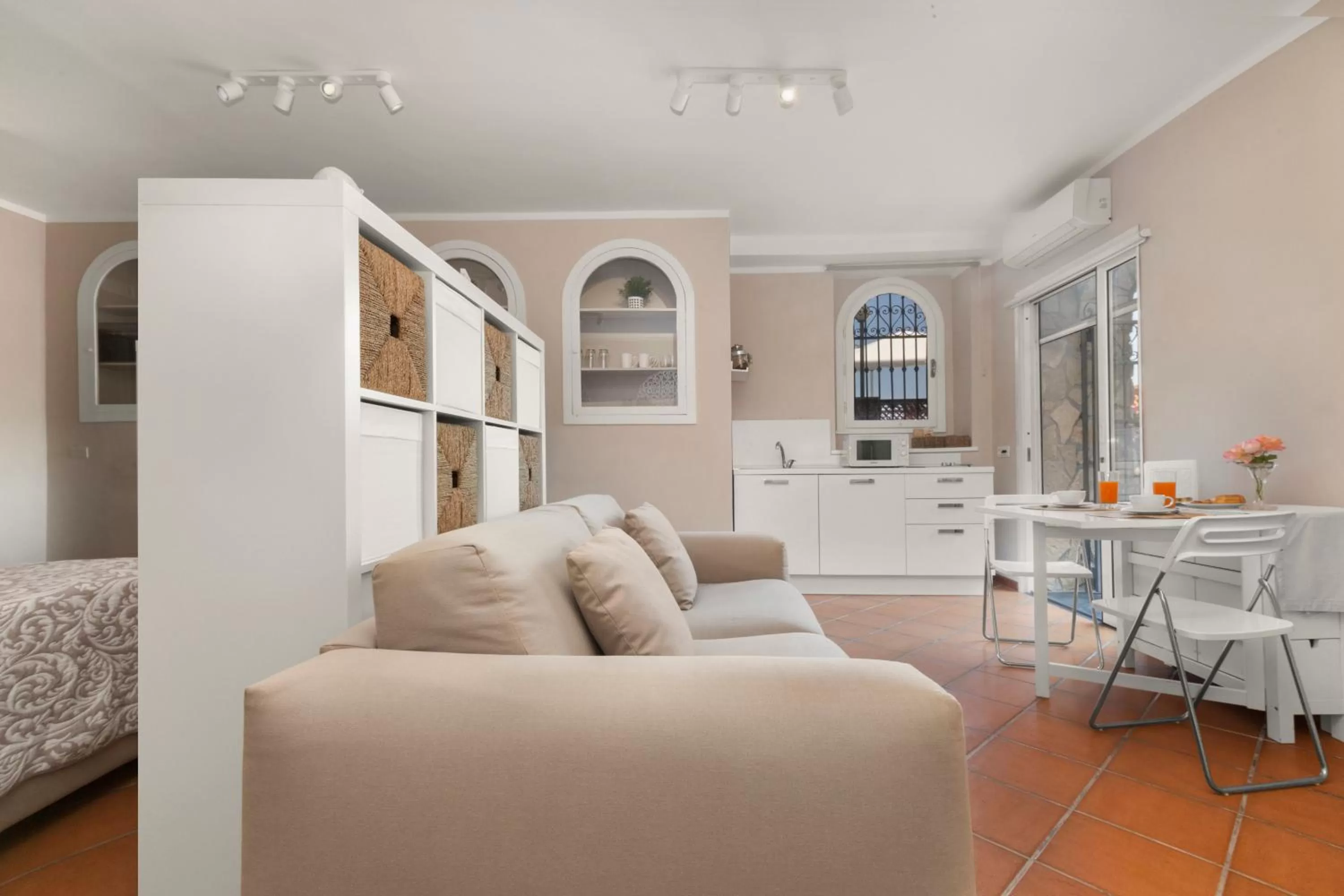 Seating Area in Shanti Home - Restaurant di Aversano Salvatore