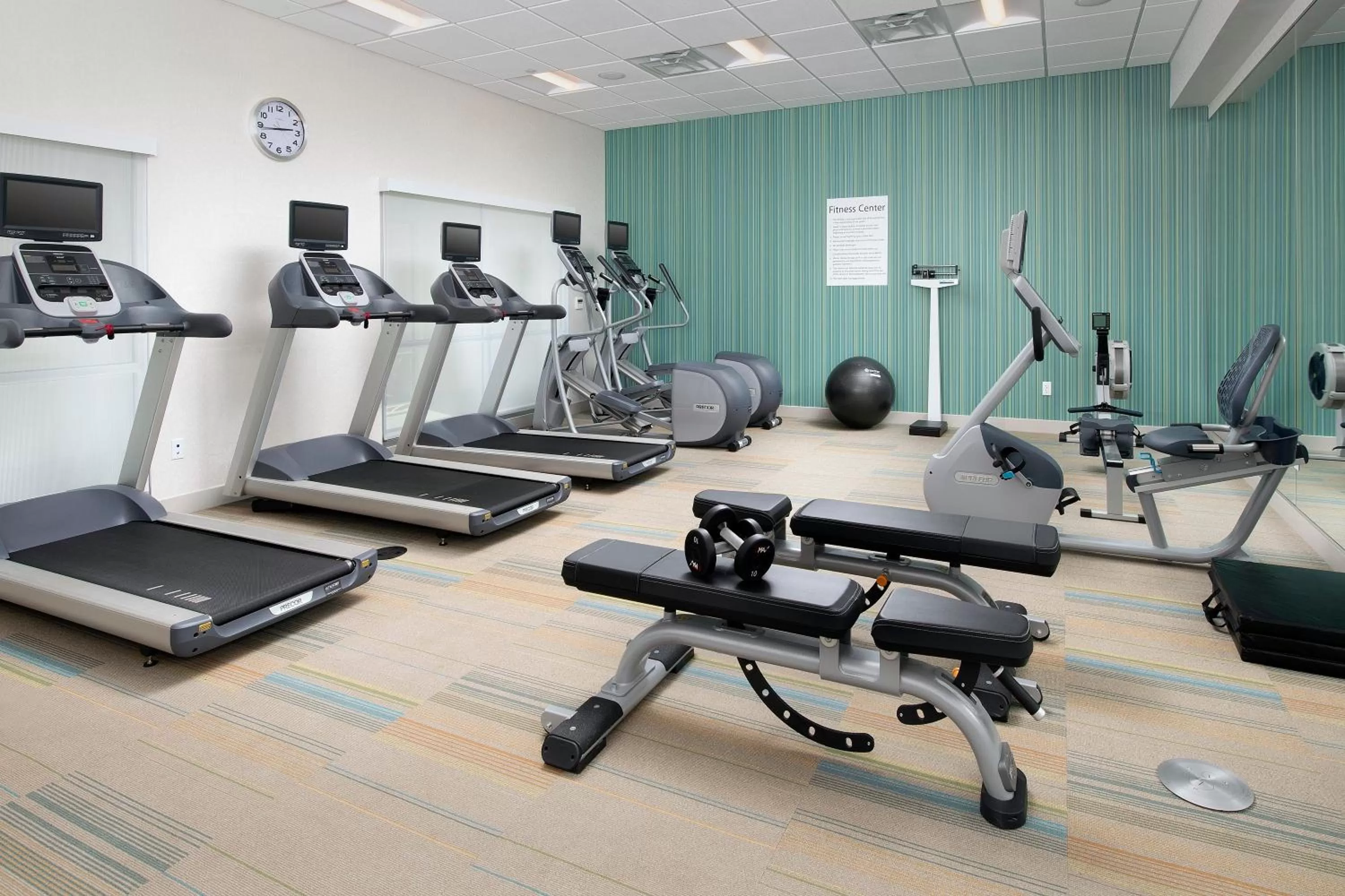Spa and wellness centre/facilities in Holiday Inn Express & Suites - North Brunswick by IHG