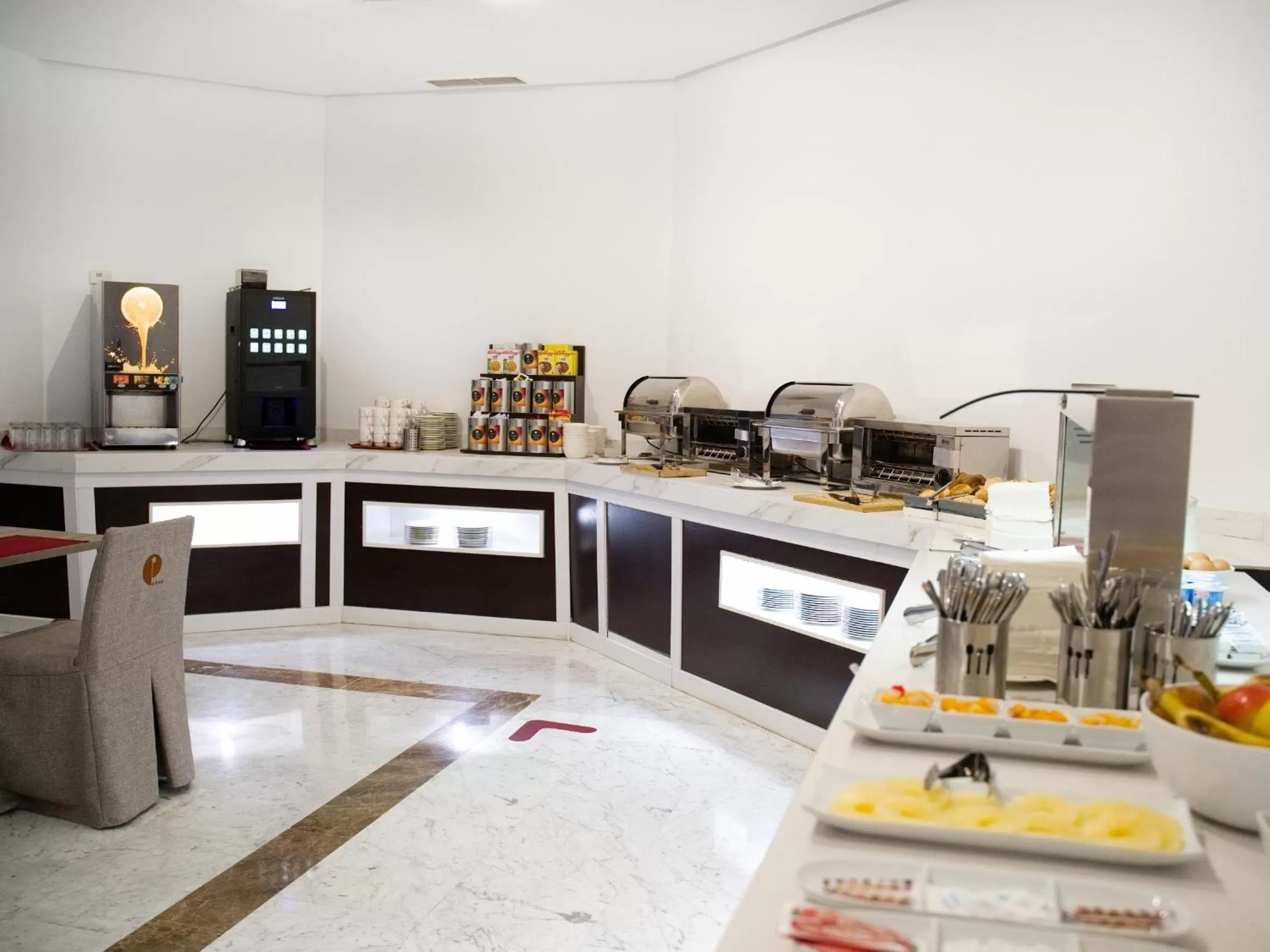 Breakfast in Hotel Pasarela