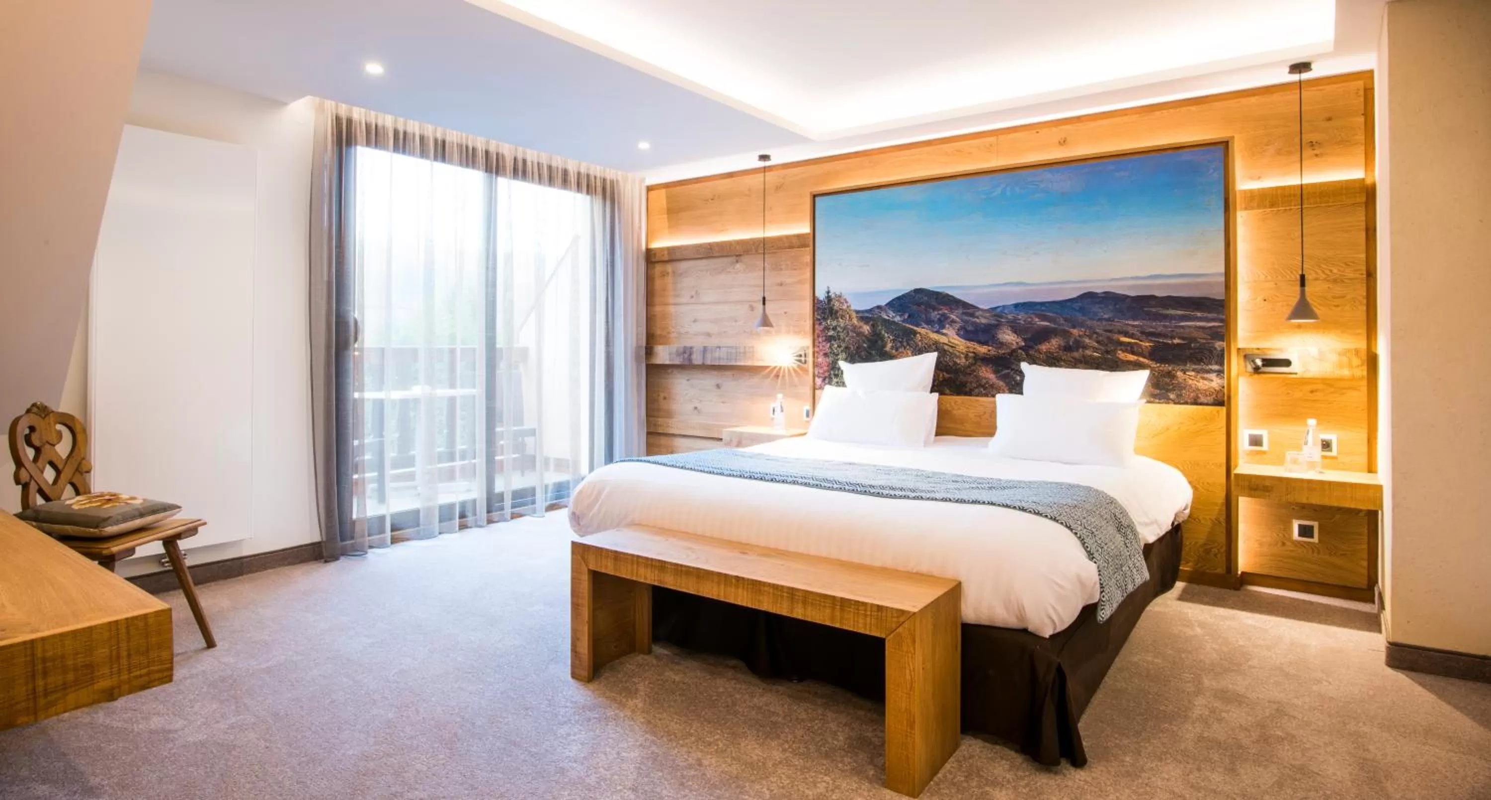 Bed in Hostellerie Des Châteaux & Spa