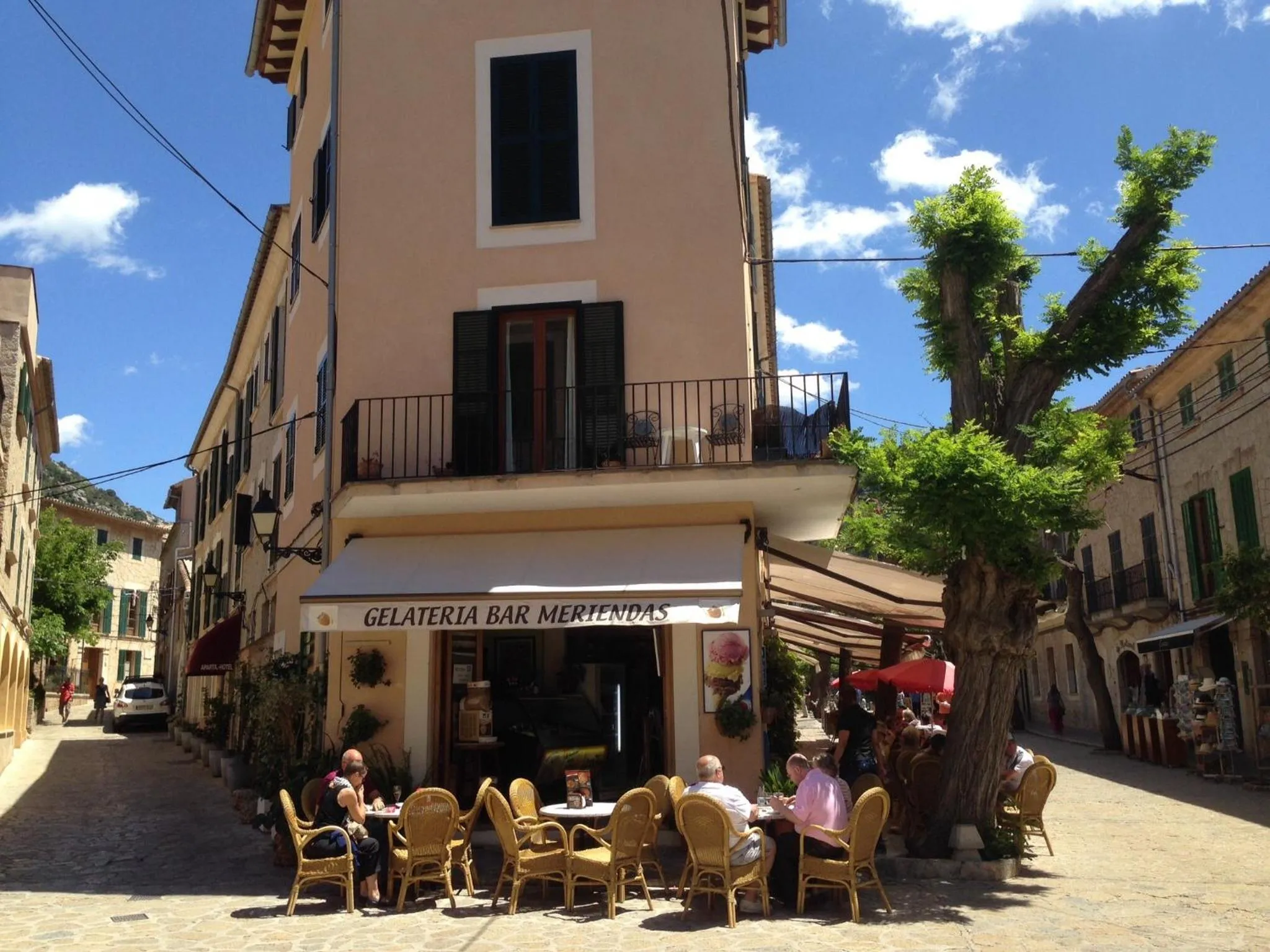 Property building in Allotjaments Serra de Tramuntana