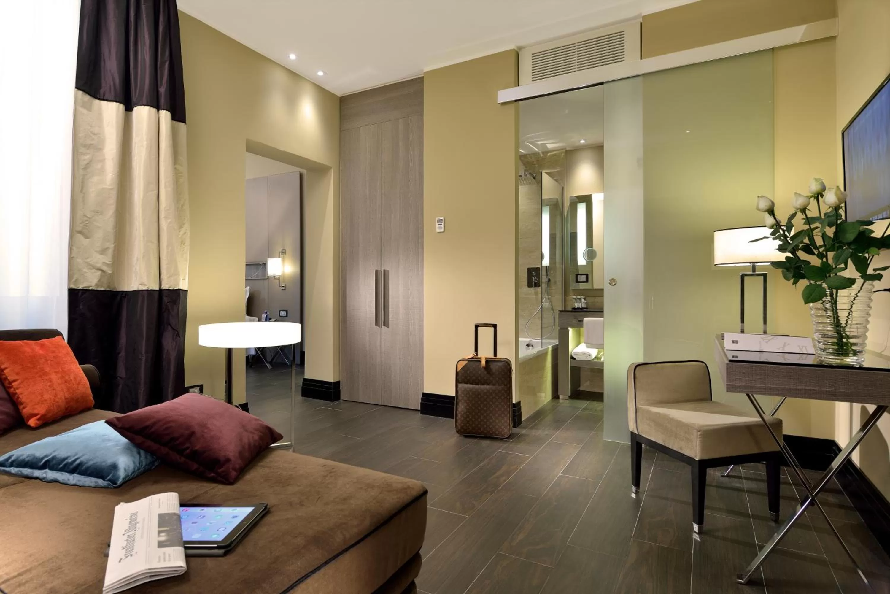 Photo of the whole room in Rome Life Hotel