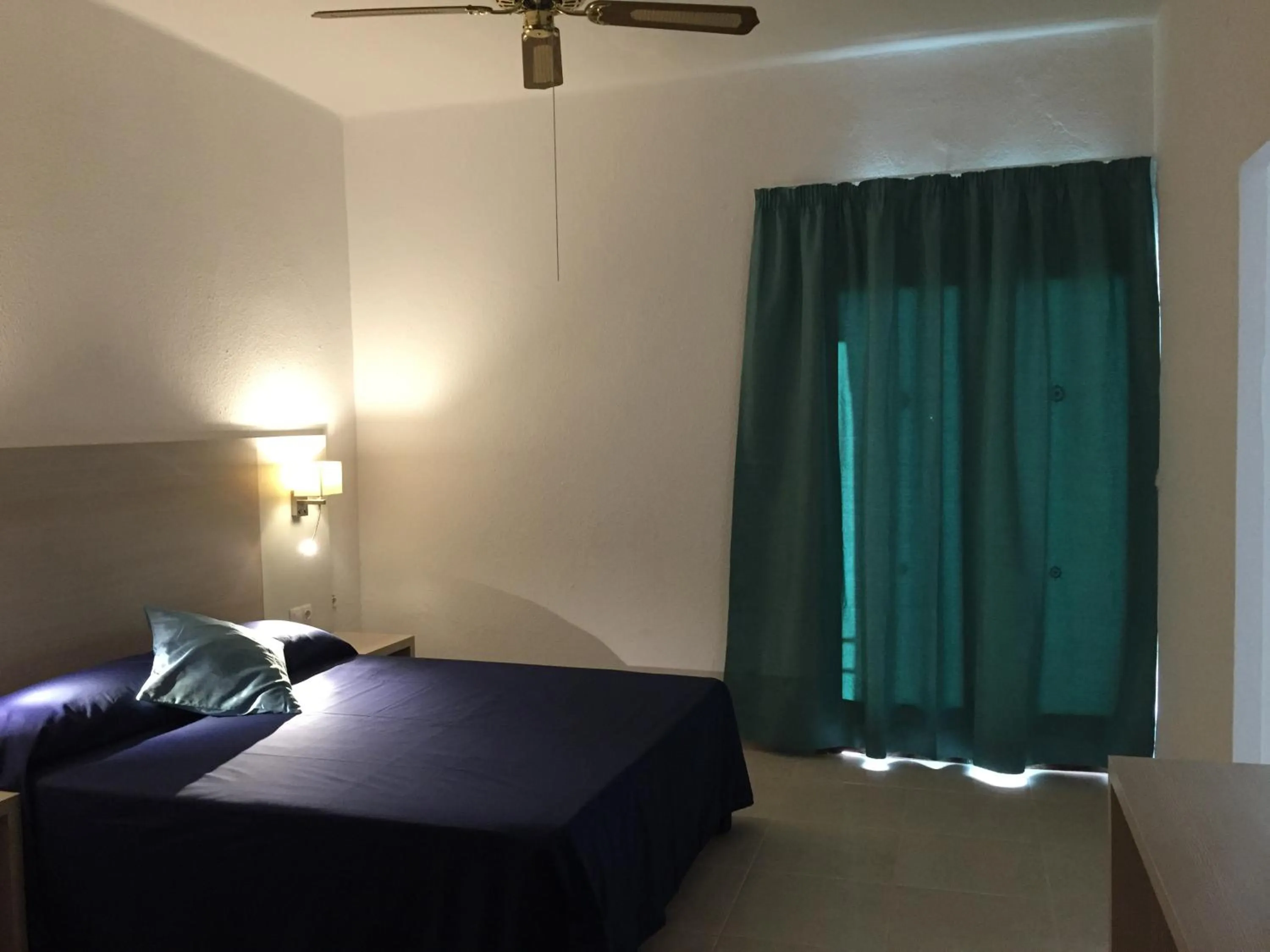 Bed in Hotel Antares