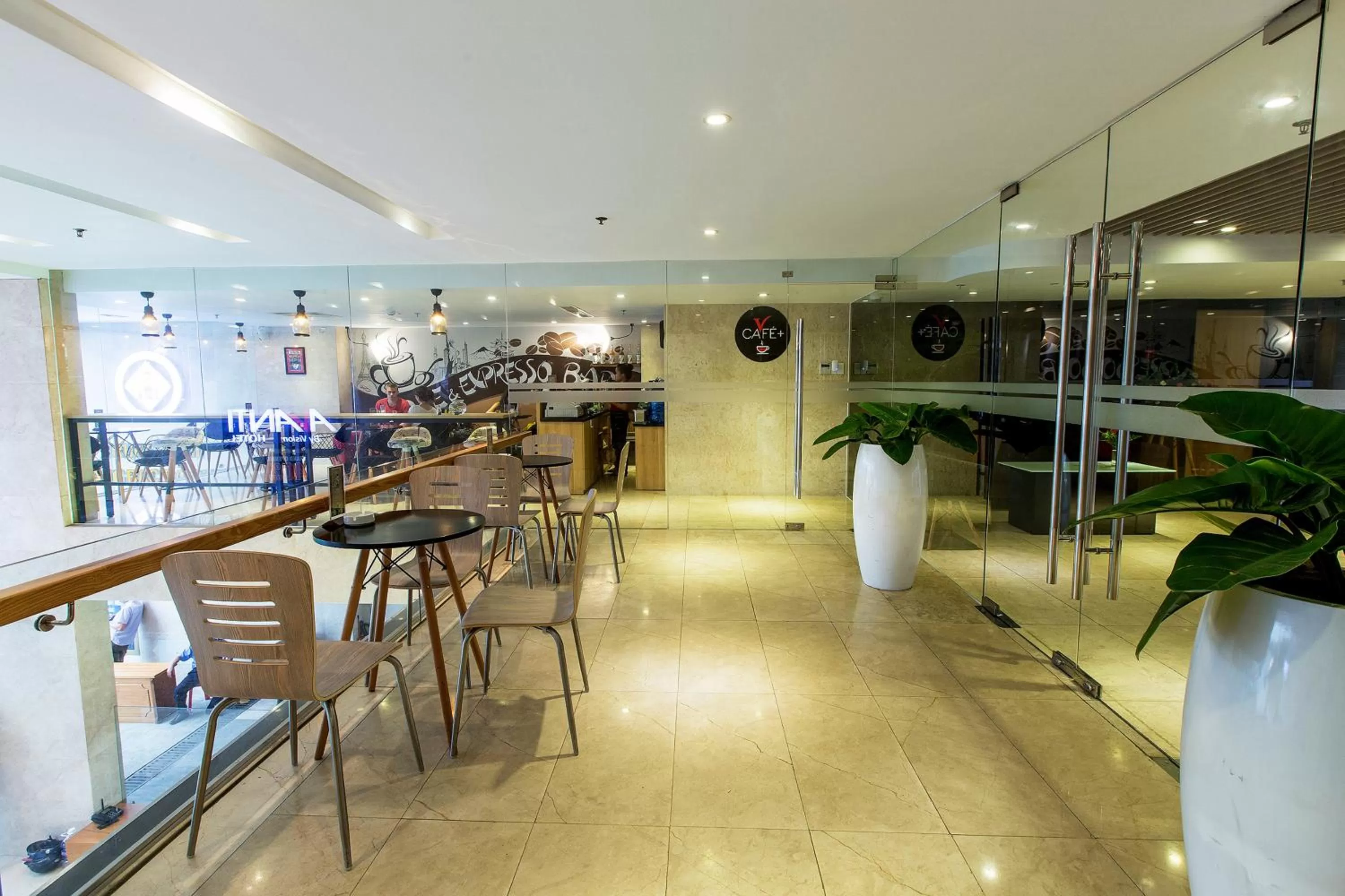 Lobby or reception in Avanti Hotel