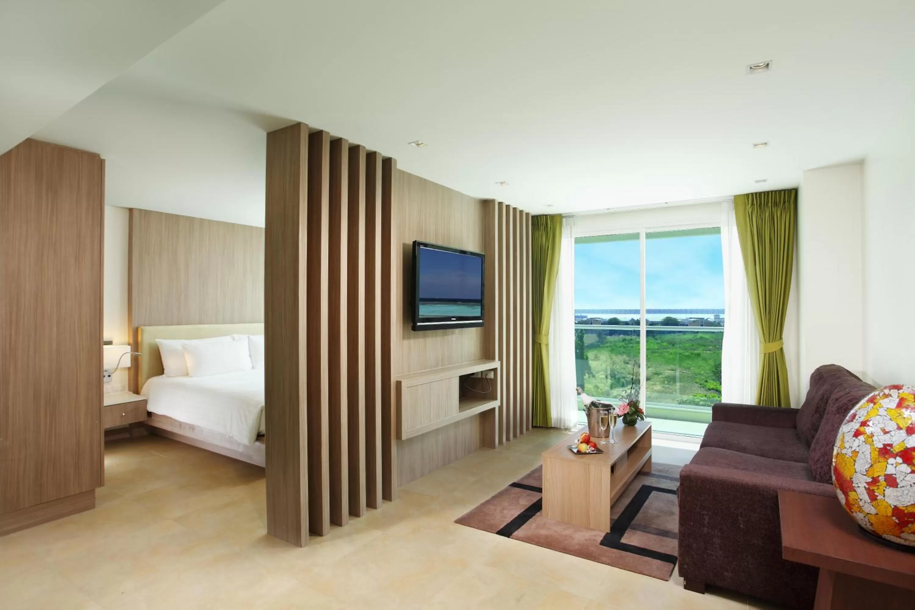 Photo of the whole room, Bed in Centara Pattaya Hotel
