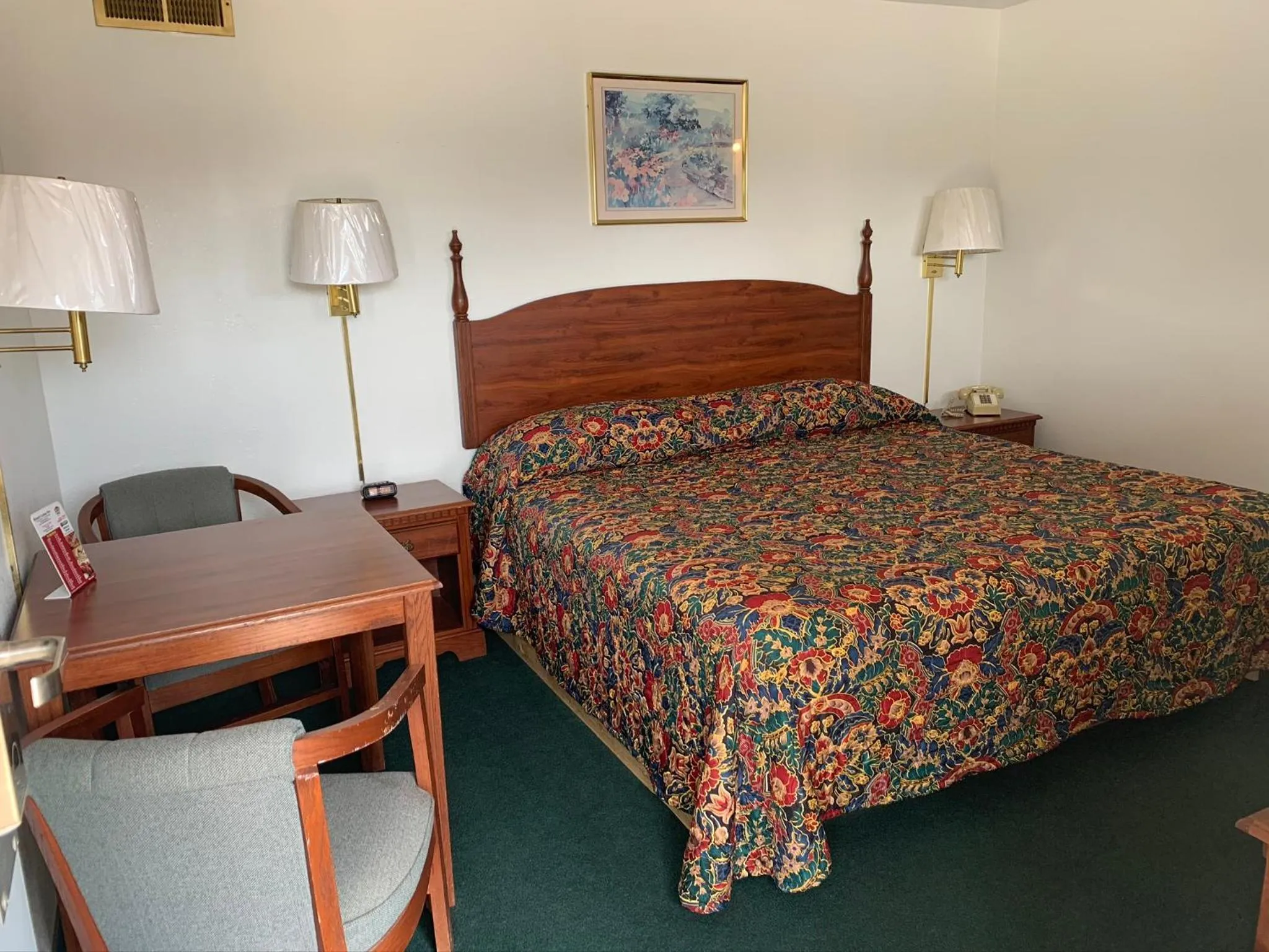 Bedroom in Budget Lodge Inn - Abilene