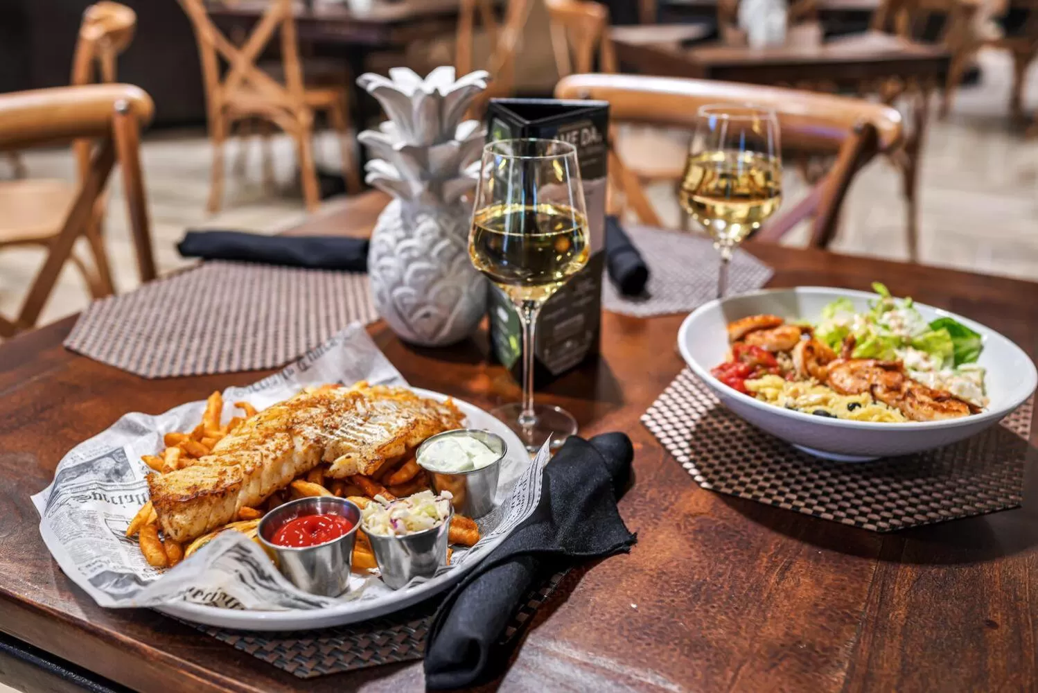 Food and drinks in Bayfront Inn 5th Avenue