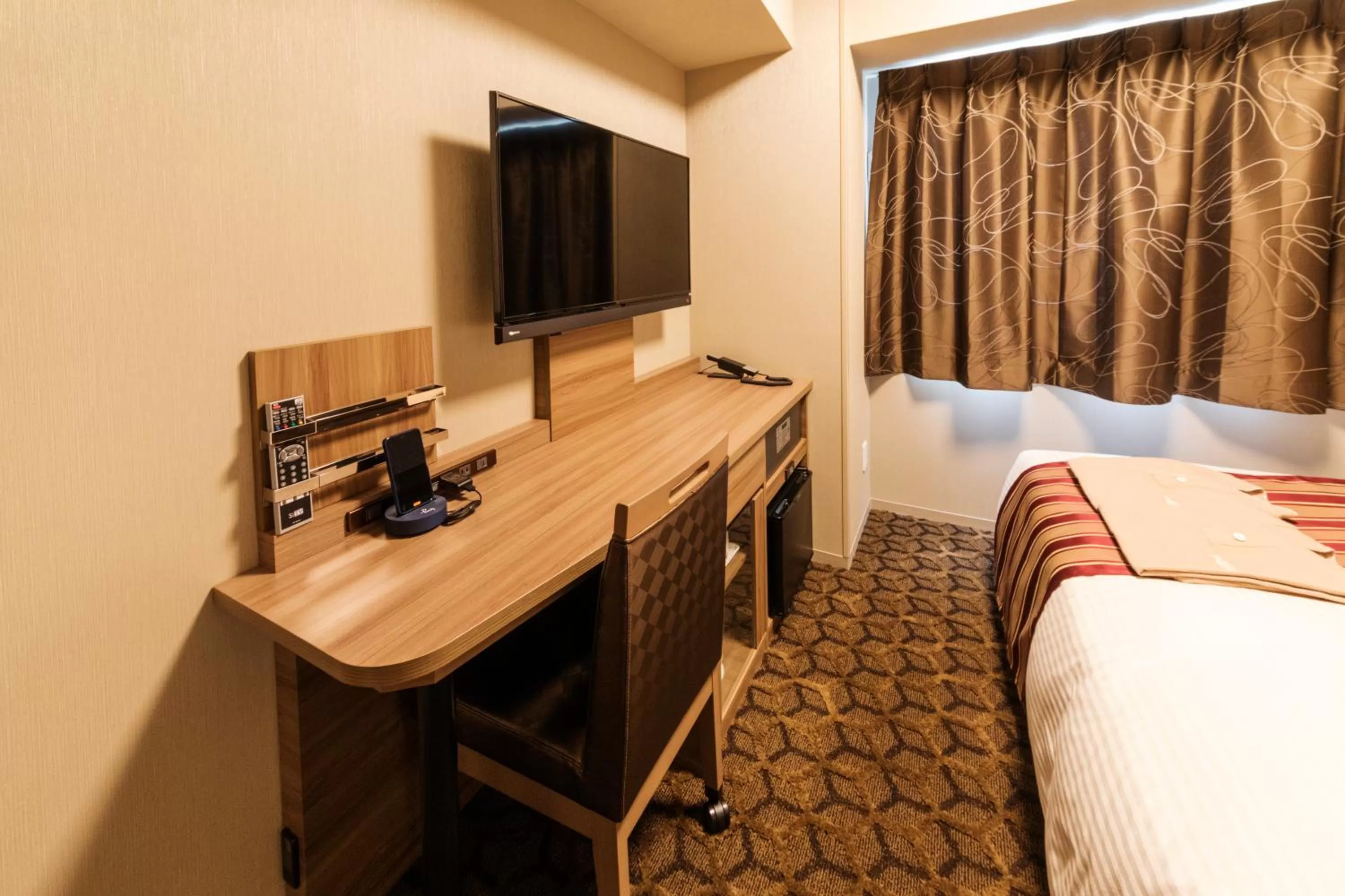 TV and multimedia, Bed in Hotel WBF Namba Motomachi