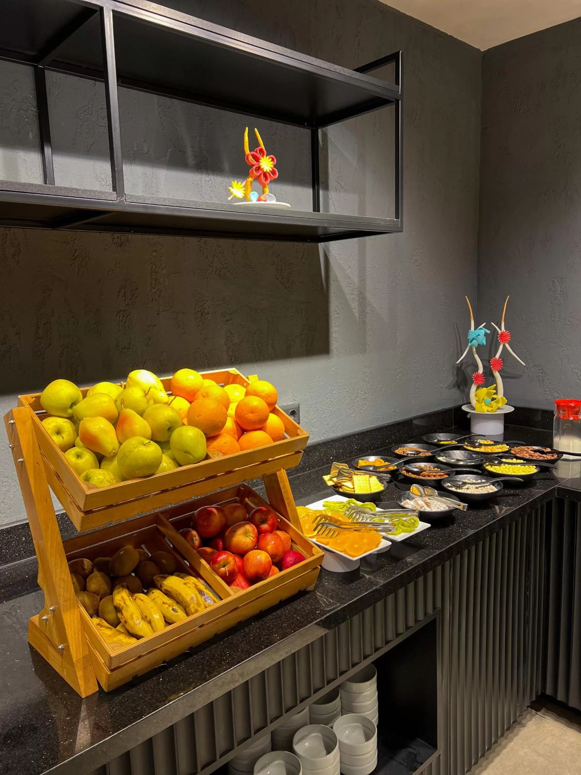 Breakfast in Falcon 1511