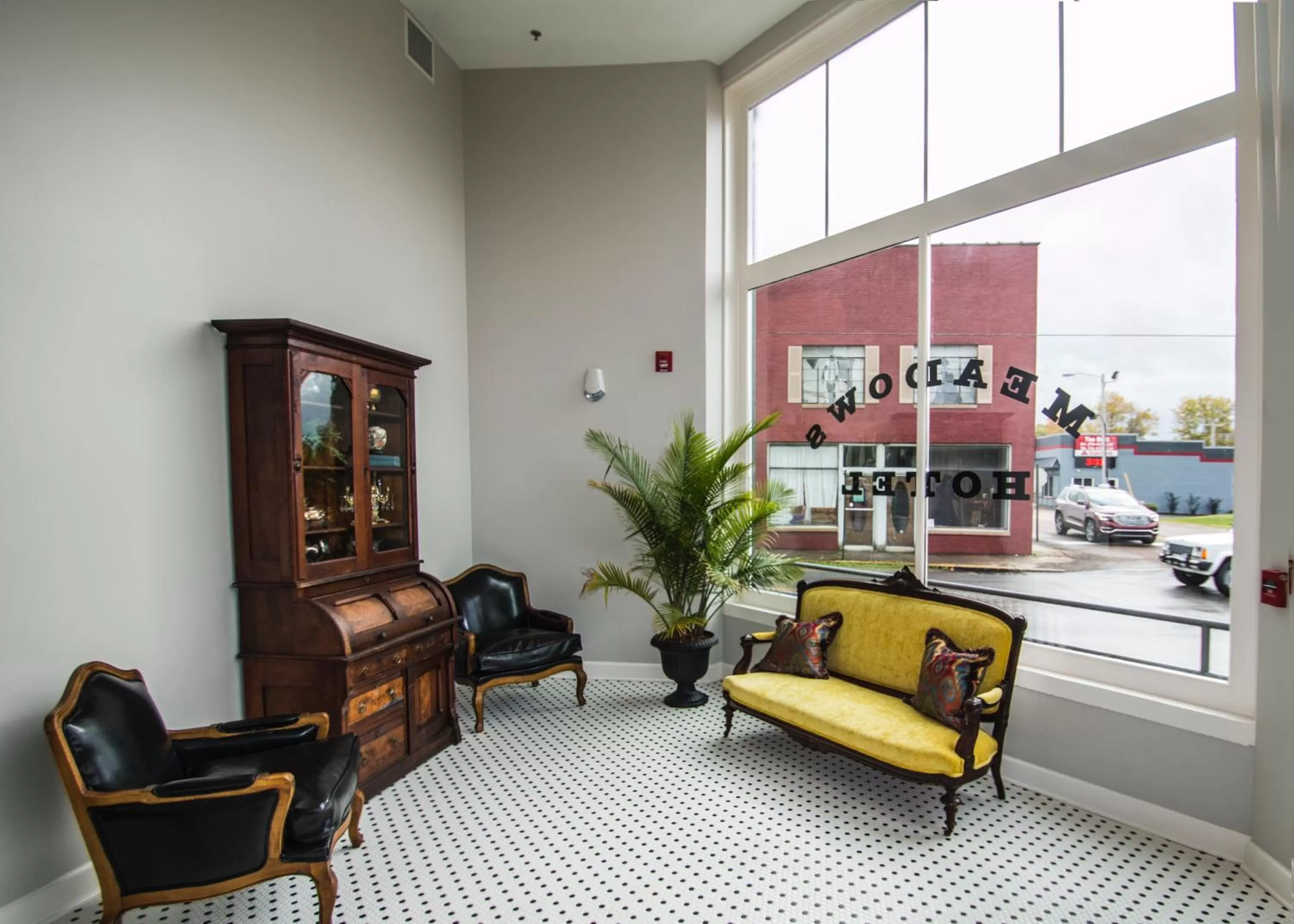 Lobby or reception in Meadows Hotel