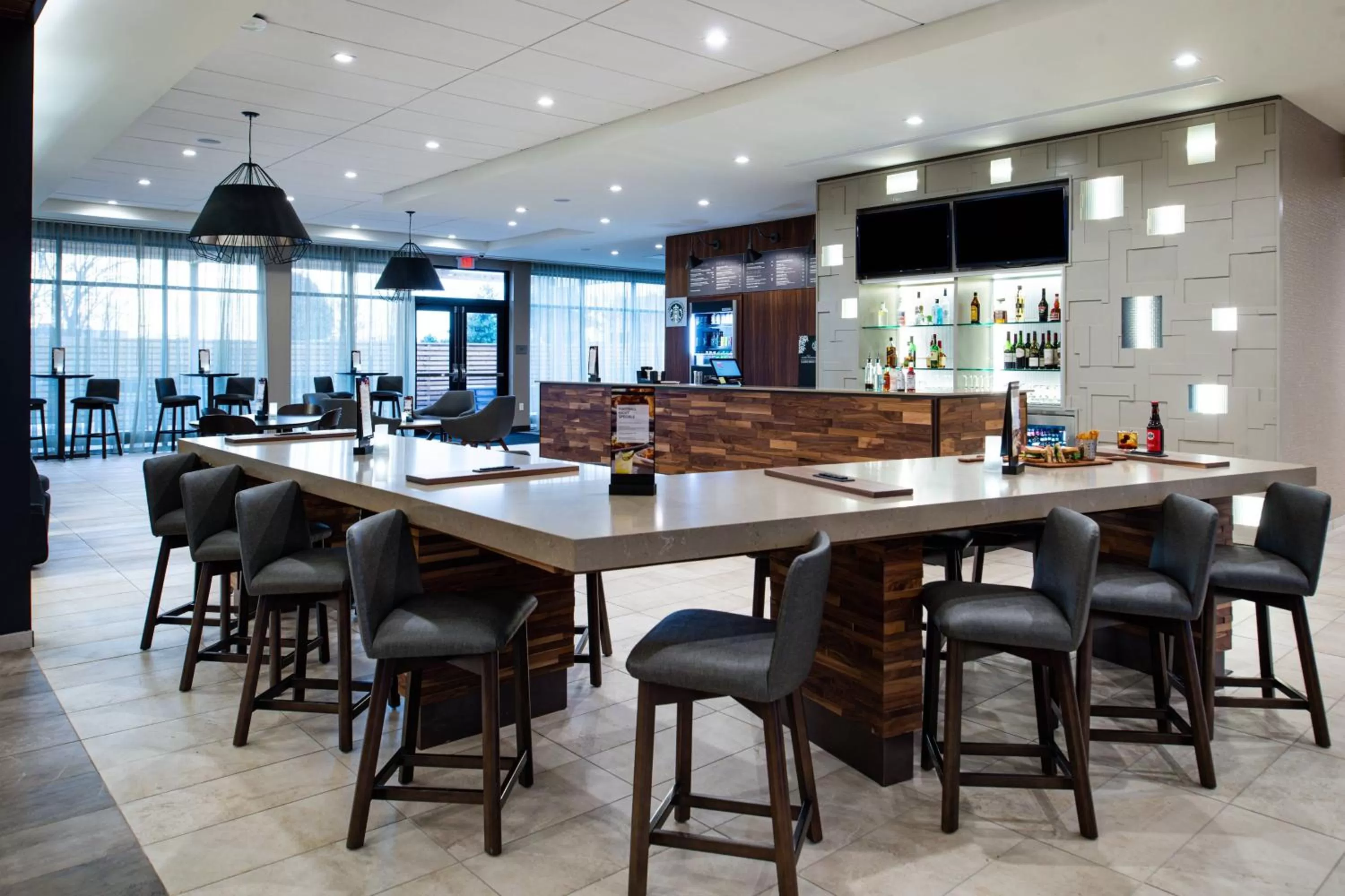 Restaurant/places to eat in Courtyard Kansas City Olathe