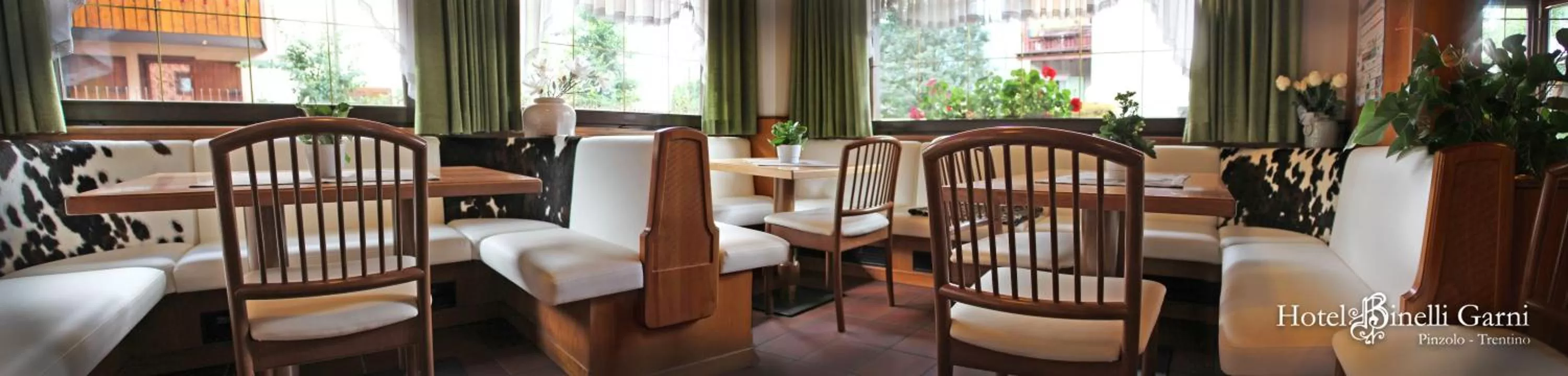 Communal lounge/ TV room in Hotel Binelli