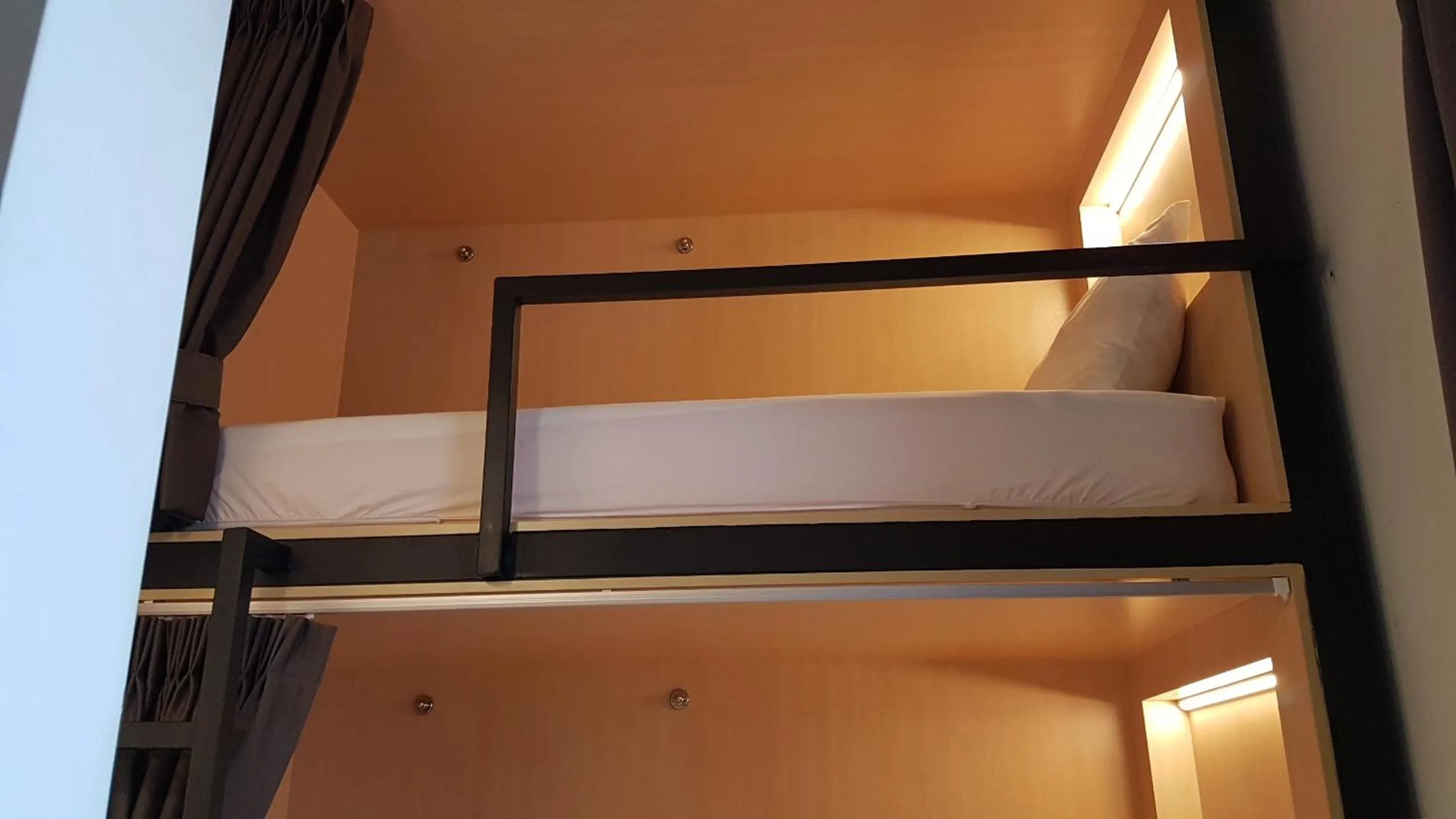 bunk bed, Bed in Hotel 1000 Miles