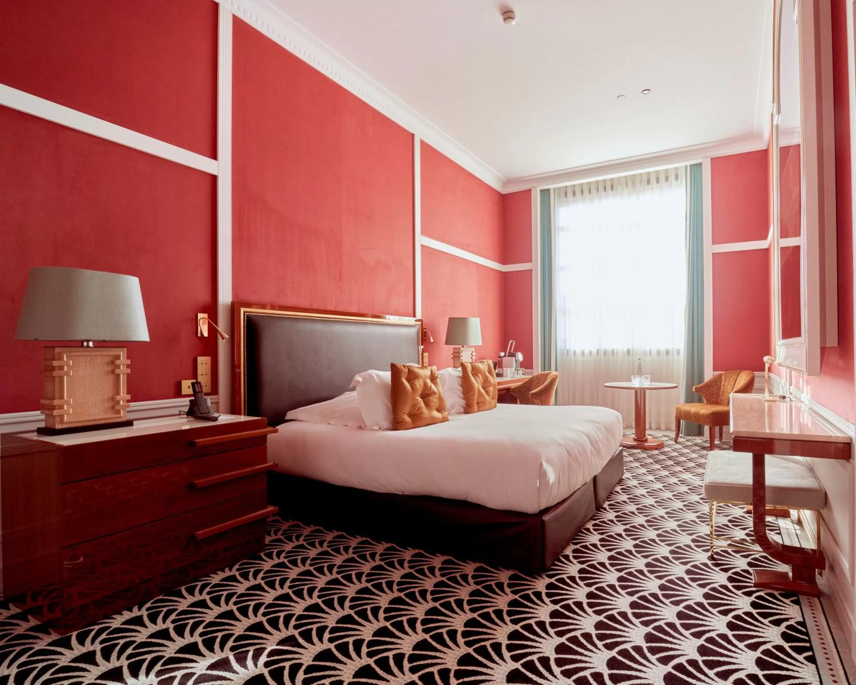 Bed in Maison Albar - Le Monumental Palace