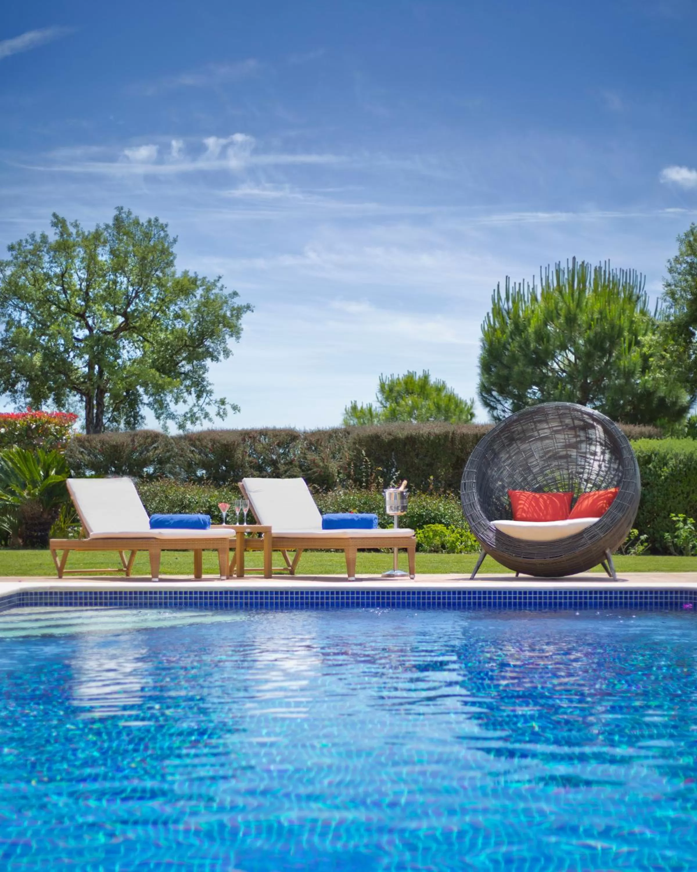 Swimming pool in Monte Rei Golf & Country Club