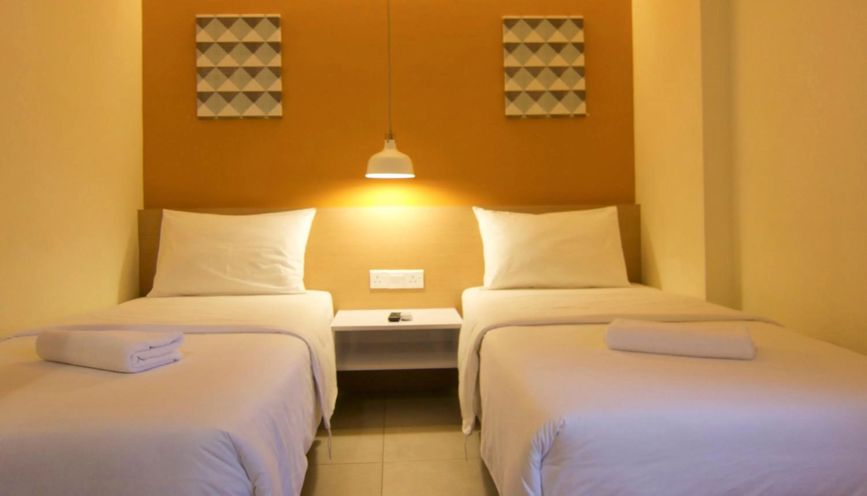 Bedroom, Bed in Hotel 1000 Miles