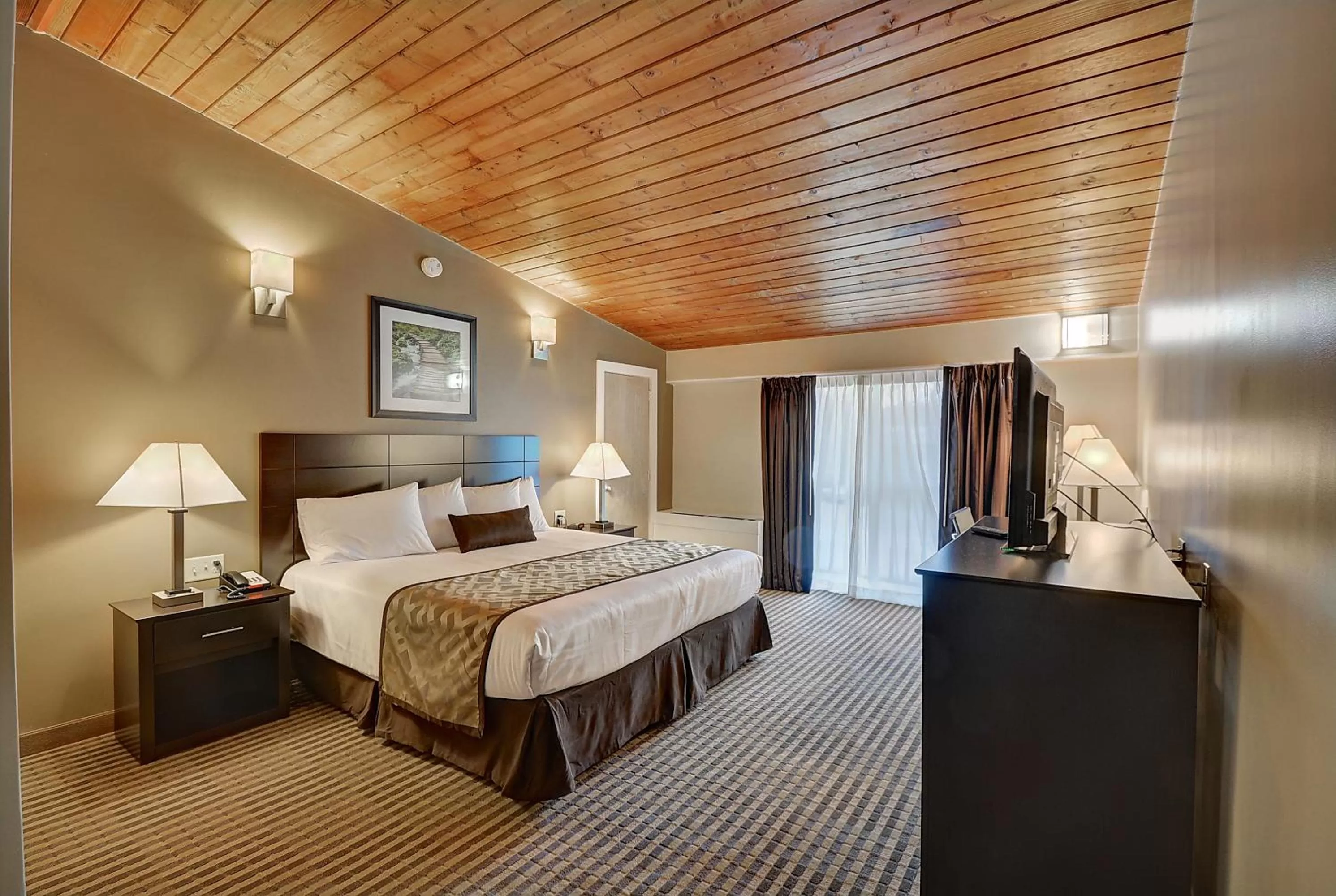 Bedroom, Bed in The Putney Inn