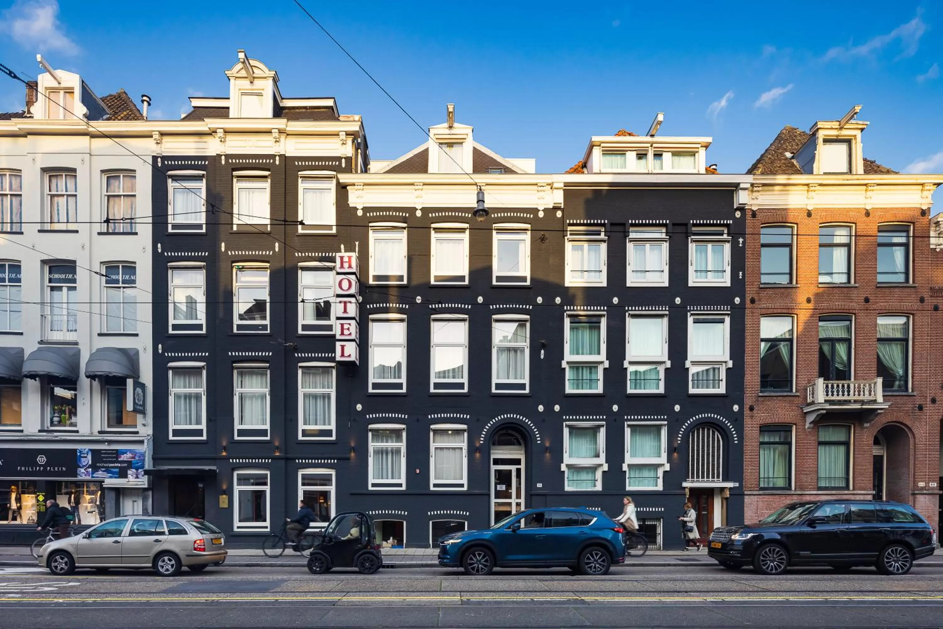 Property building in Huygens Place Amsterdam