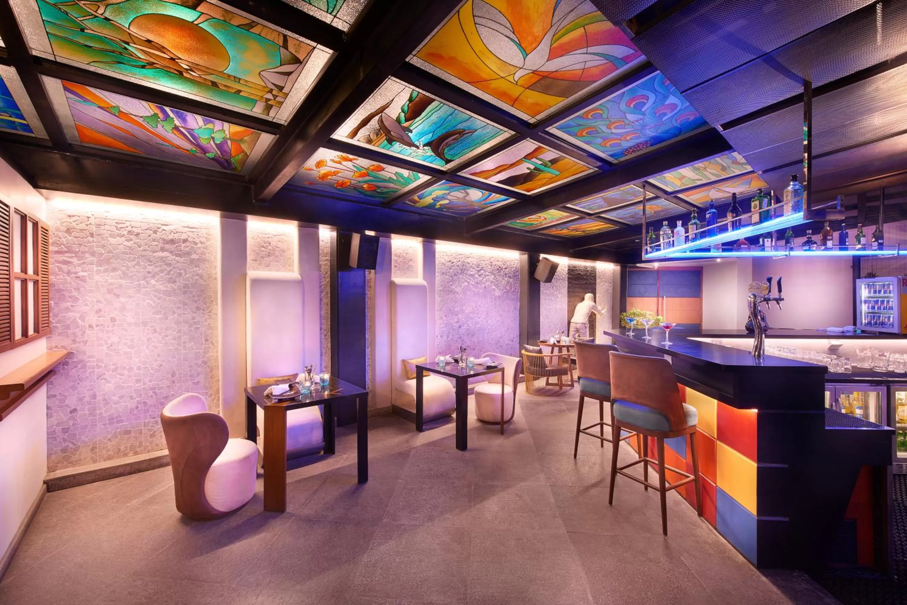 Restaurant/places to eat in The Accord Metropolitan