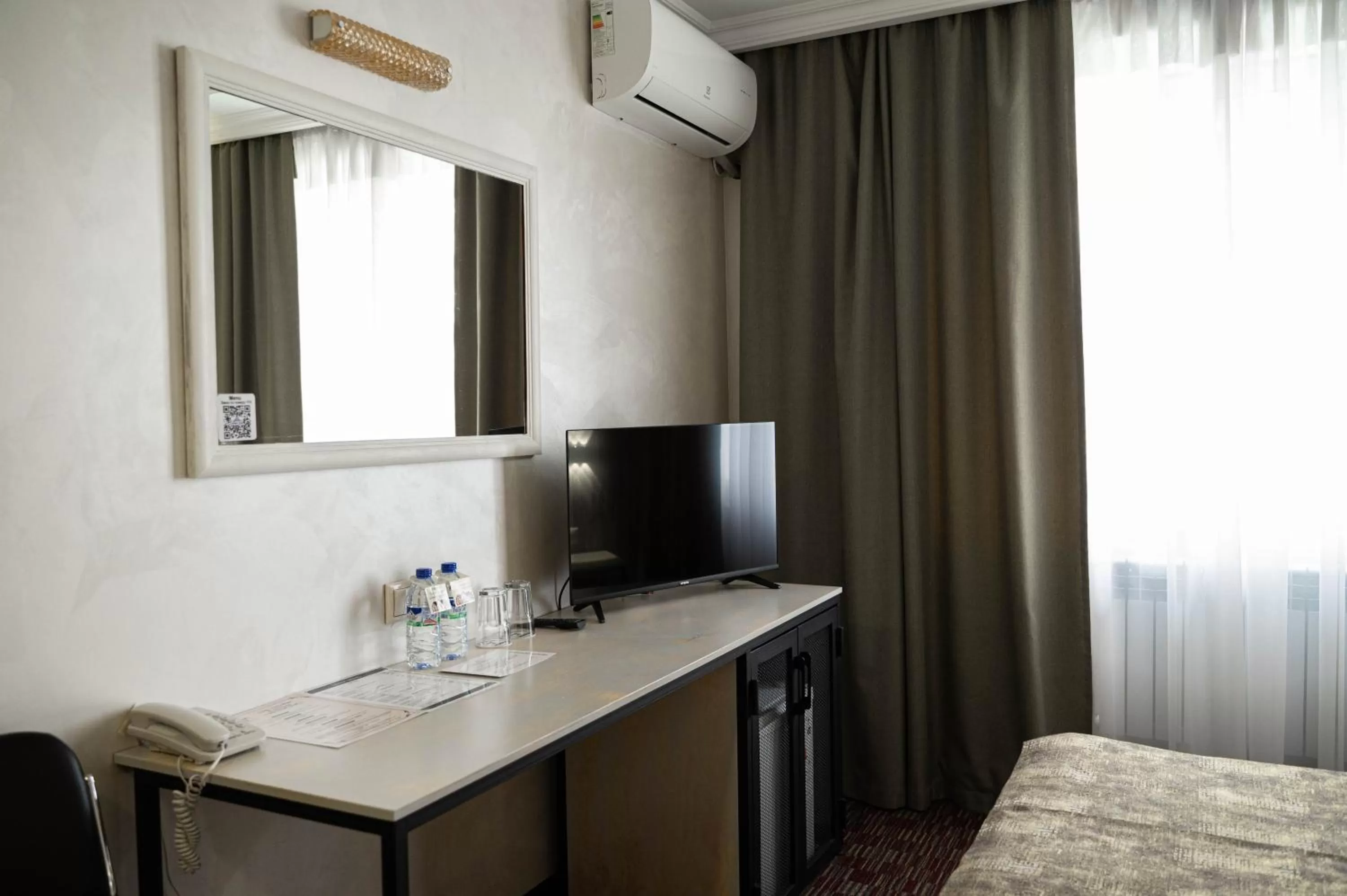 TV and multimedia, TV/Entertainment Center in UYUTNYY DOM