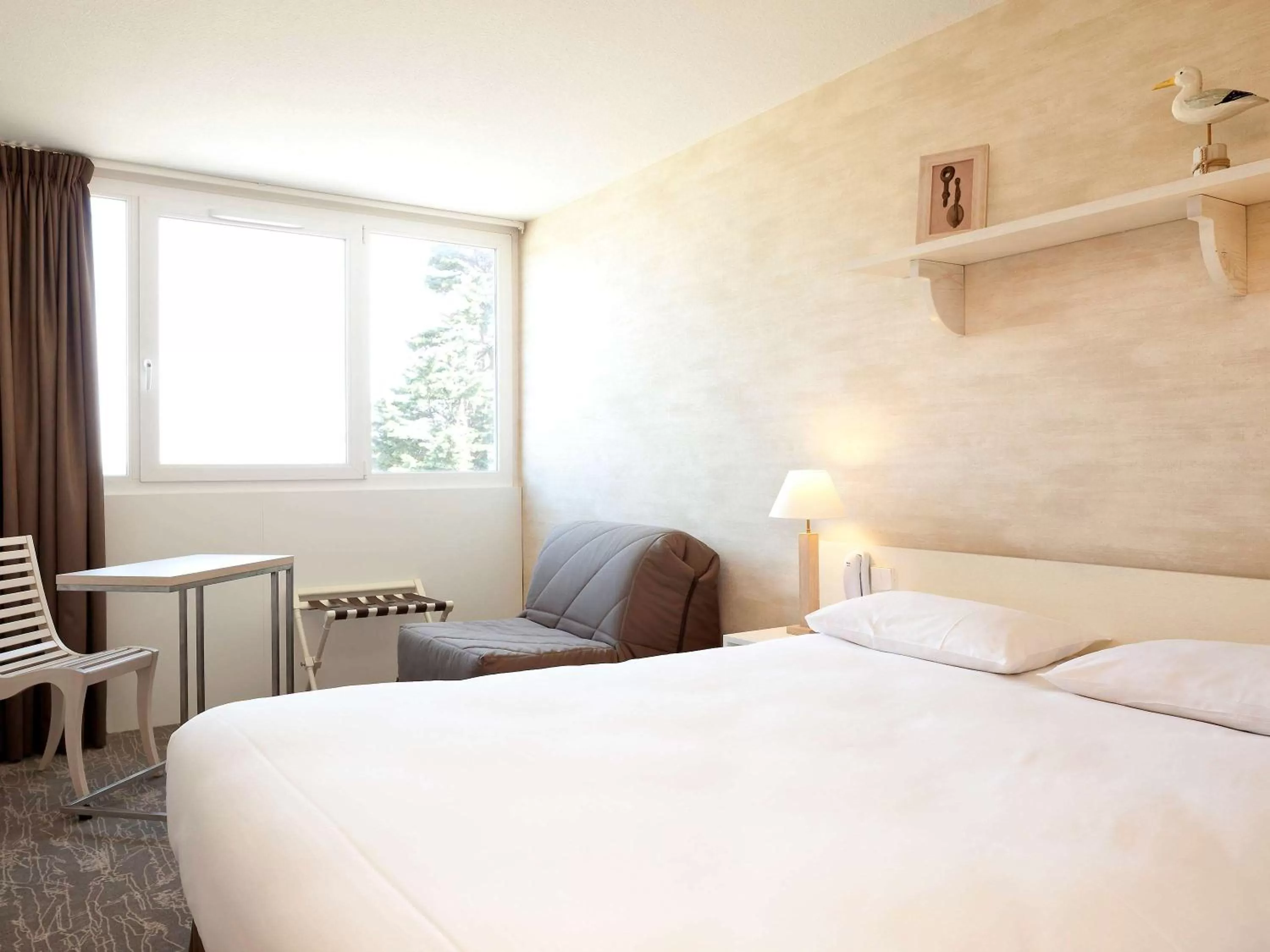 Standard Double Room with Sofa Bed in ibis Styles Ouistreham
