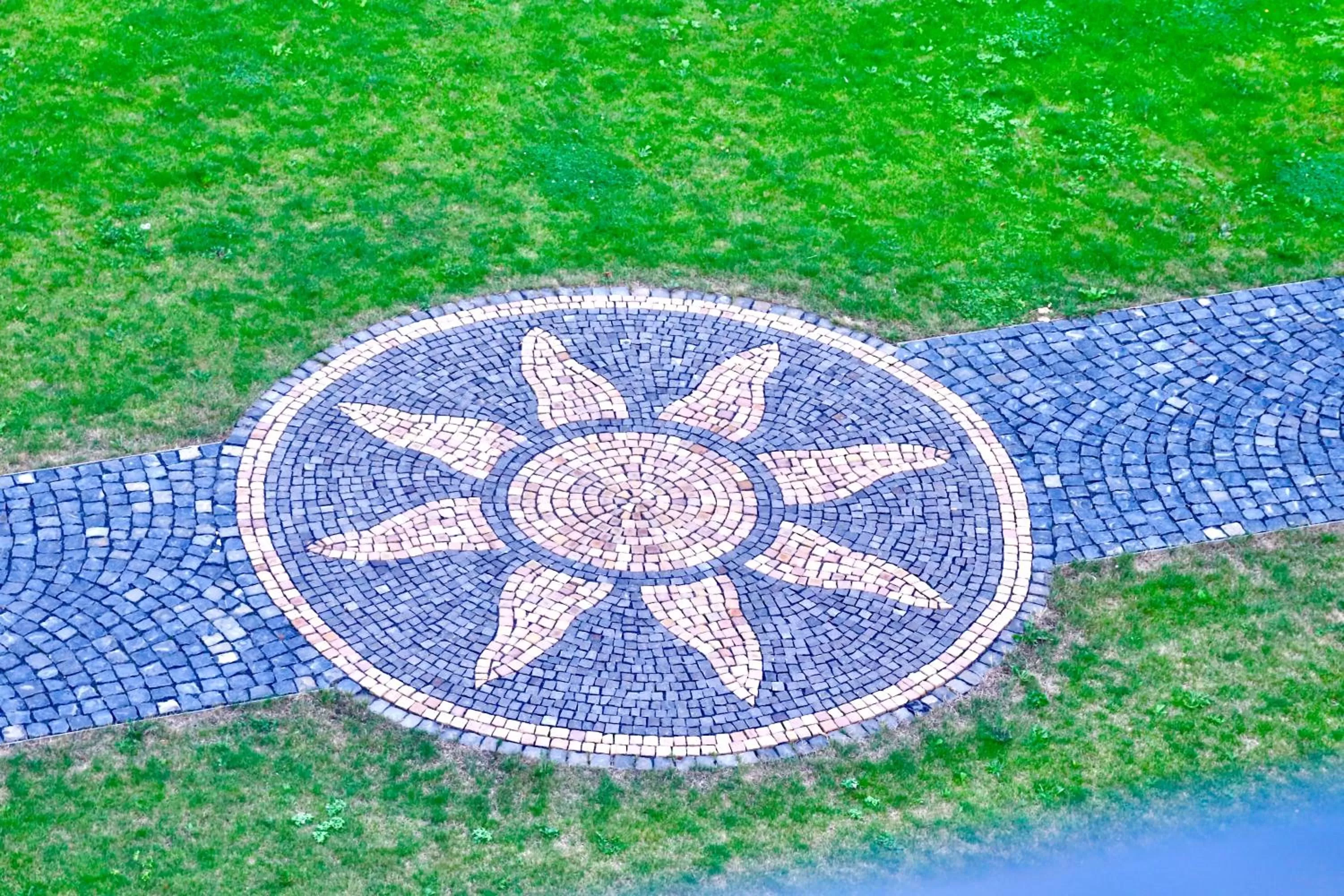 Restaurant/places to eat in Hotel Credé