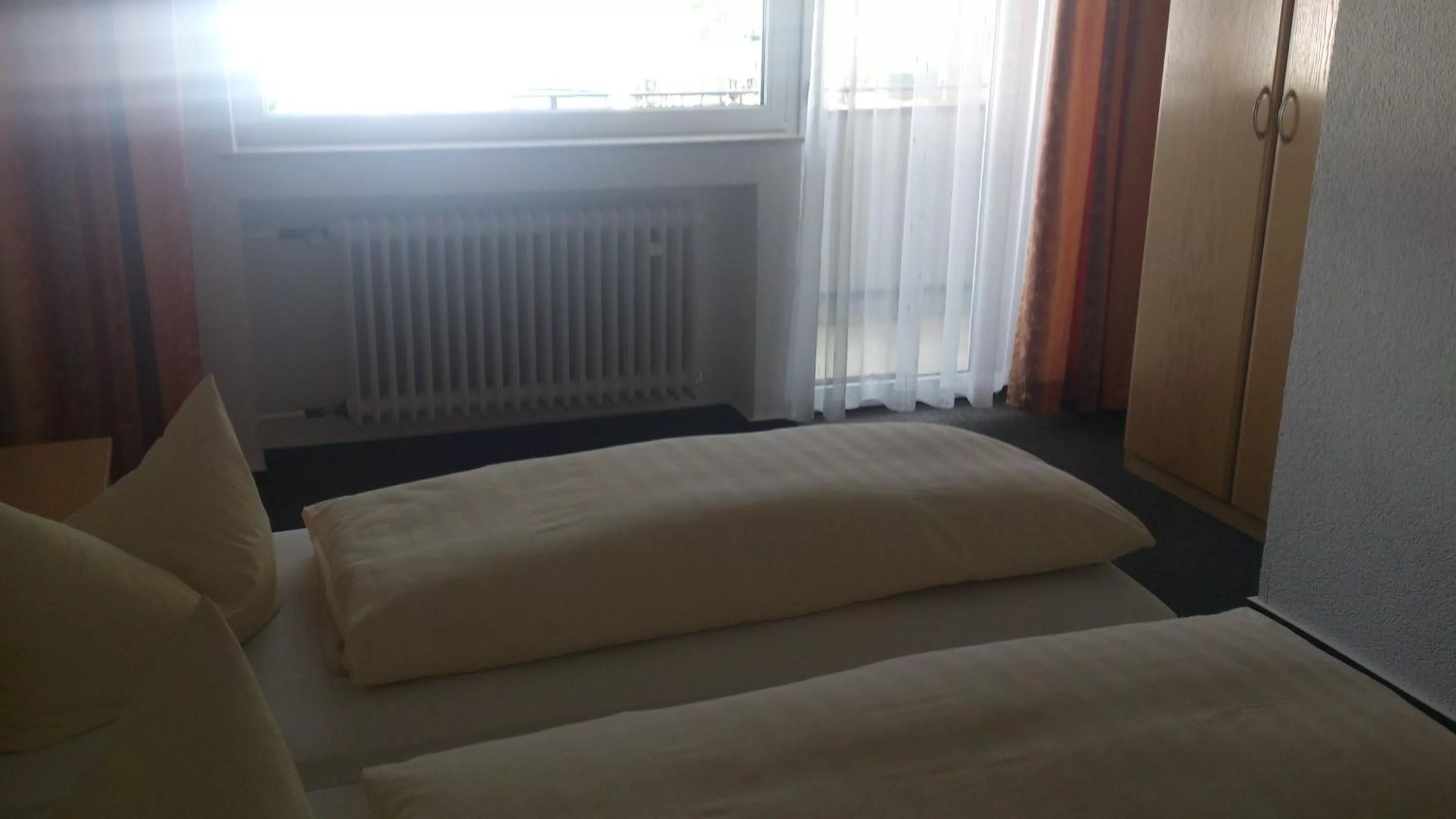 Day, Bed in Hotel Zur Kripp