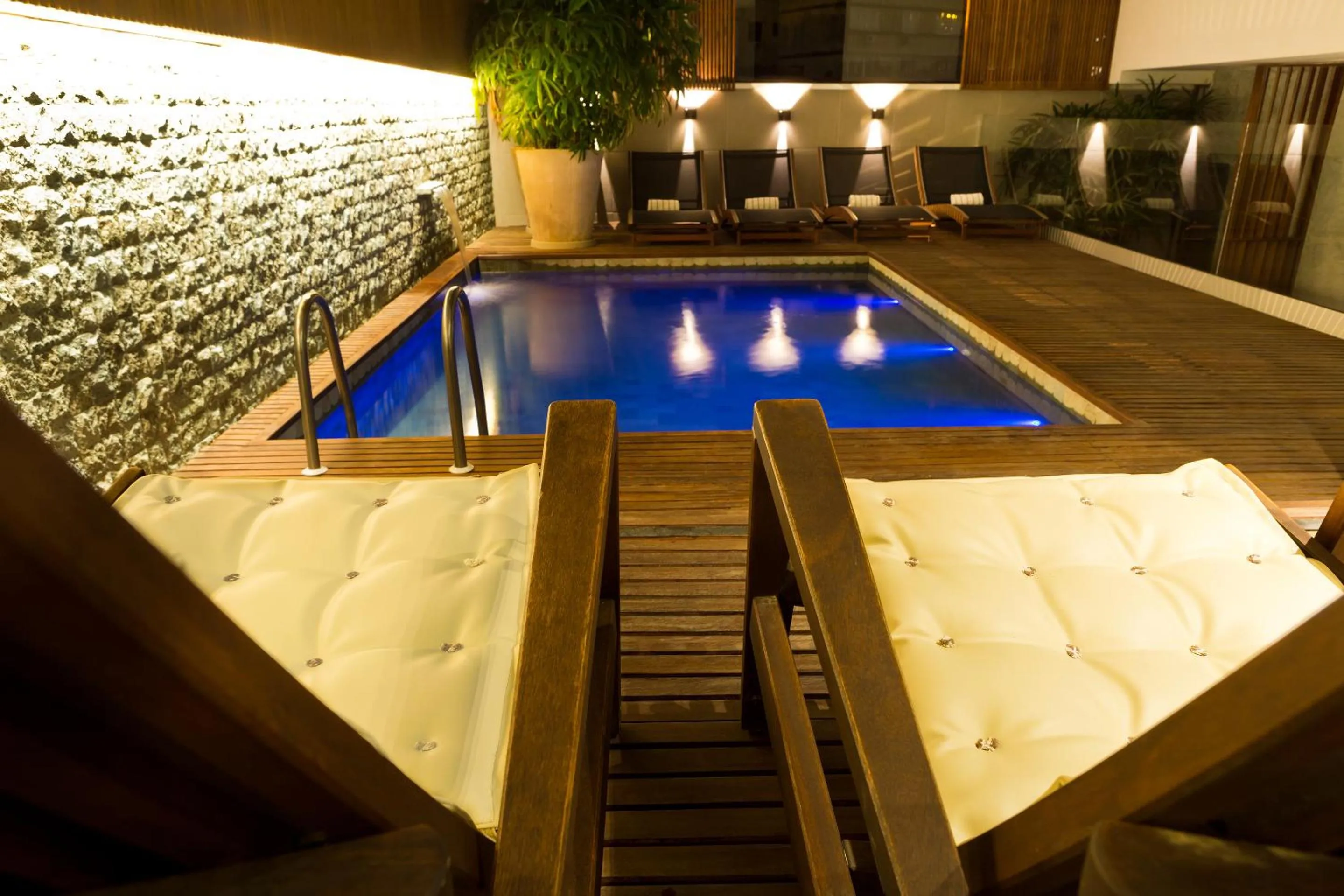 Swimming pool in Ritz Leblon