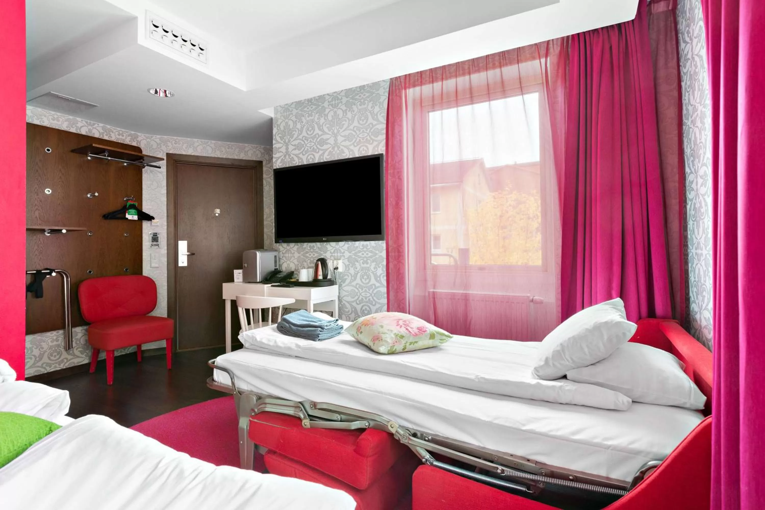 Photo of the whole room, Bed in Best Western Hotel Akersberga