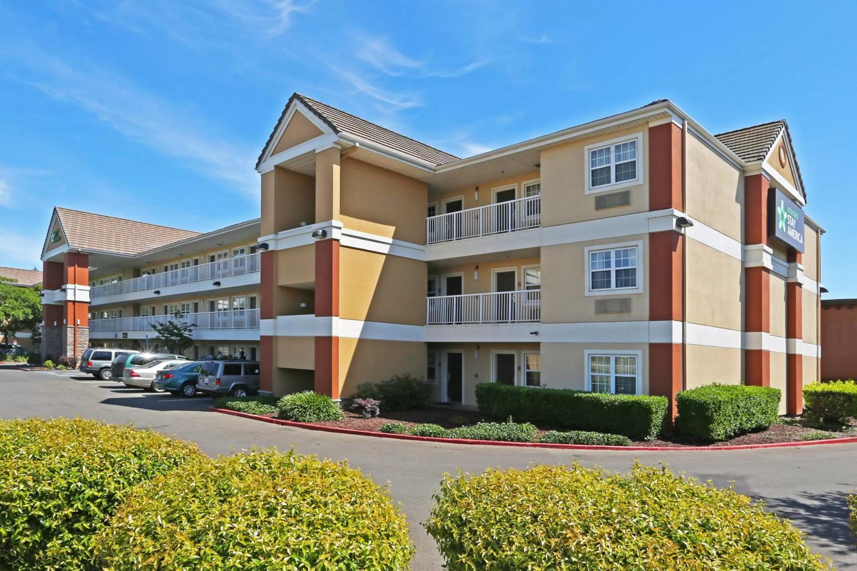 Property building in Extended Stay America Suites - Sacramento - Northgate