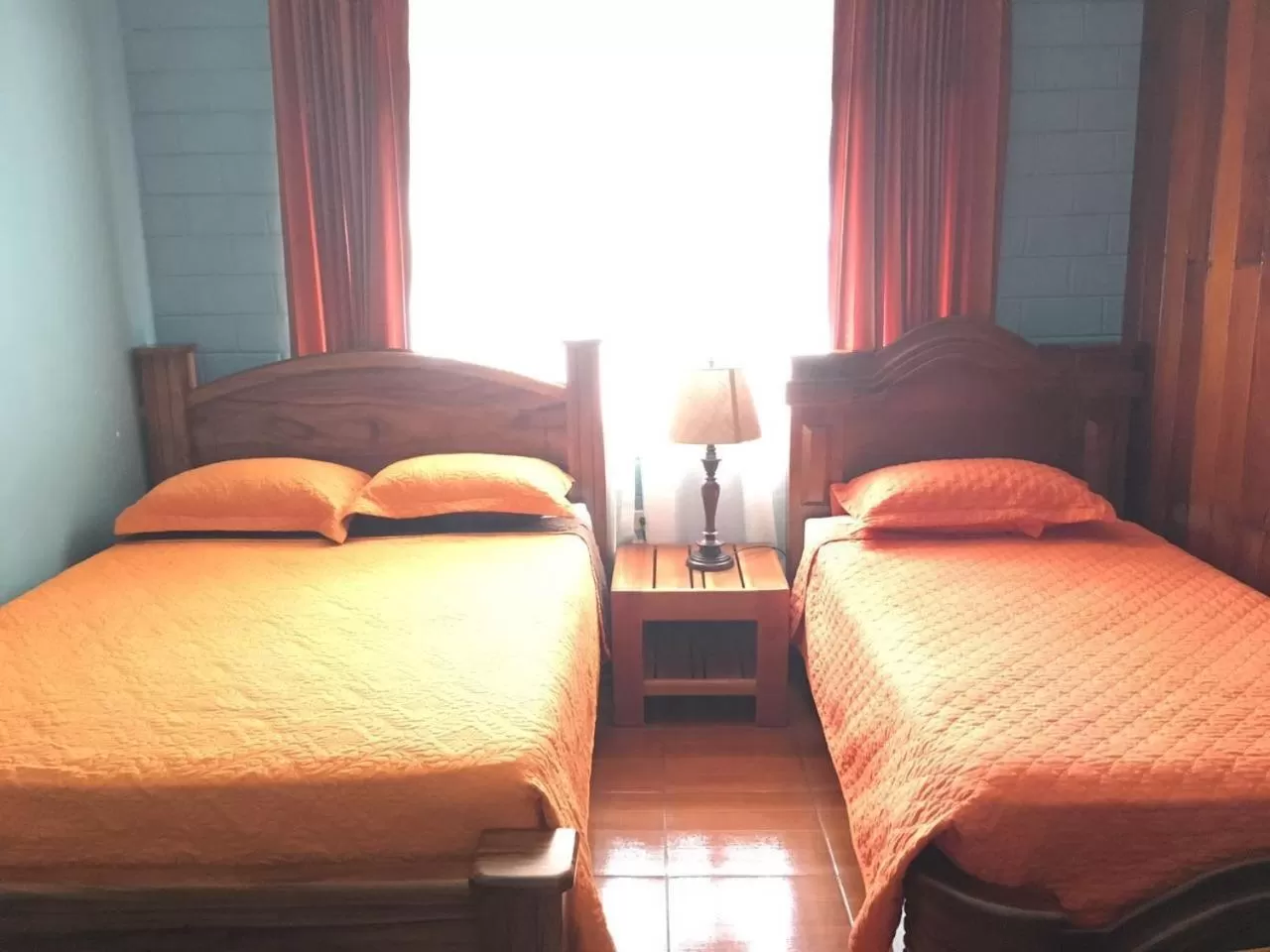 Property building, Bed in Casa Hotel Sura