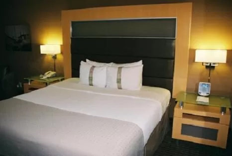 King Room - Disability Access in Holiday Home Park Central Port Arthur